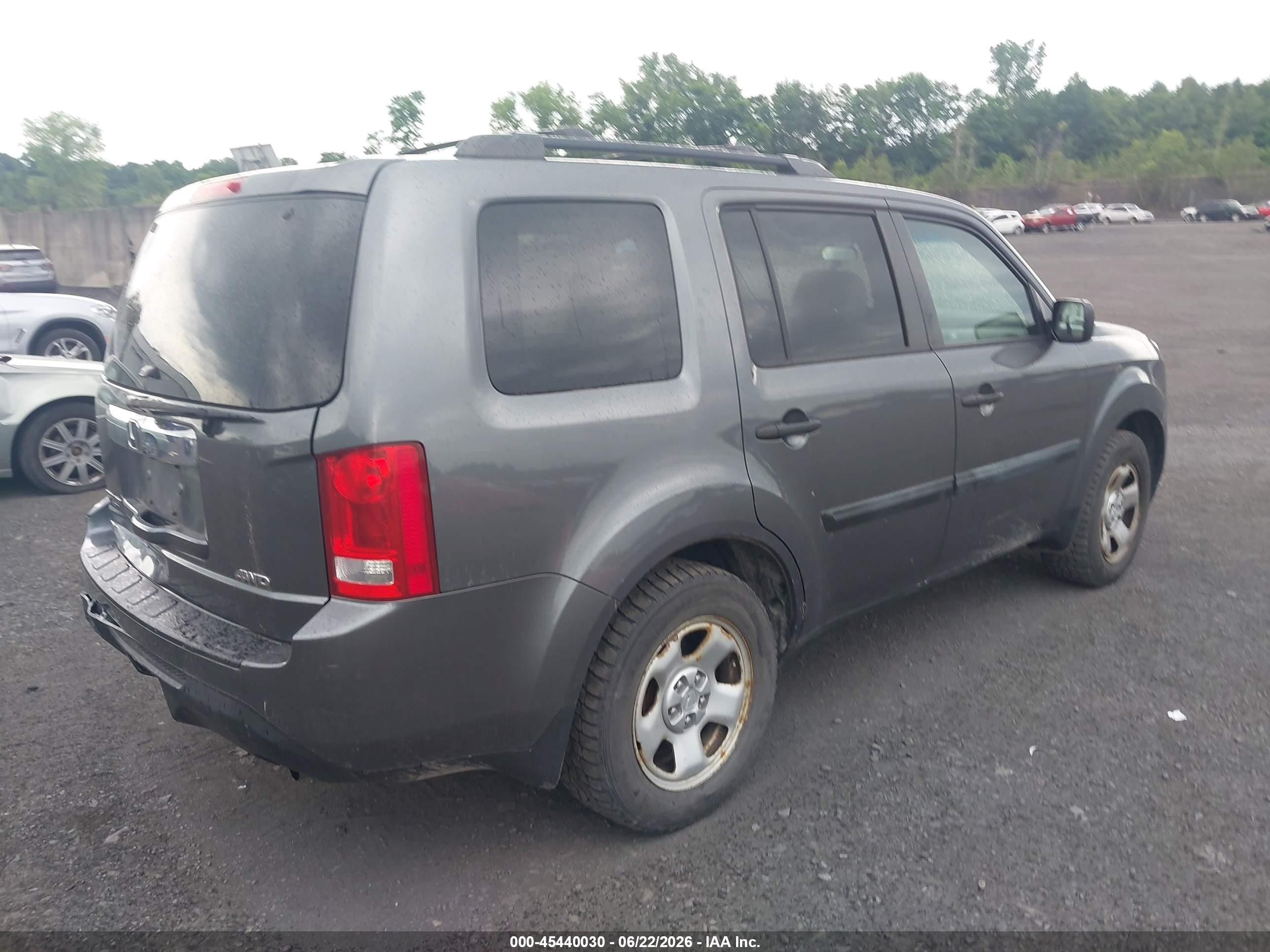 2012 Honda Pilot Lx Gray vin: 5FNYF4H26CB085771