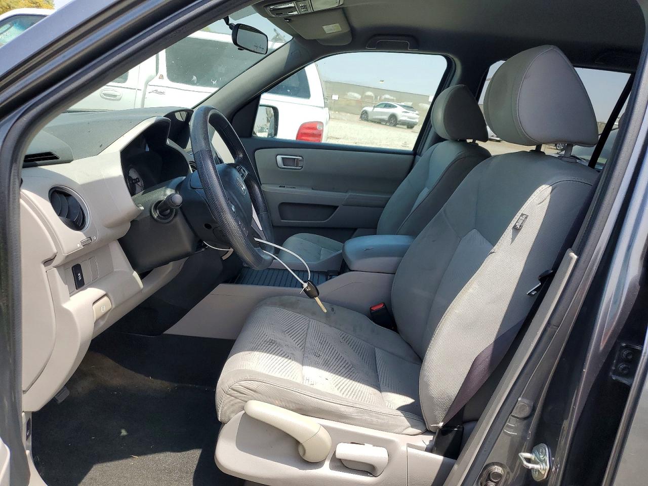2013 Honda Pilot Lx Серый vin: 5FNYF4H26DB041187