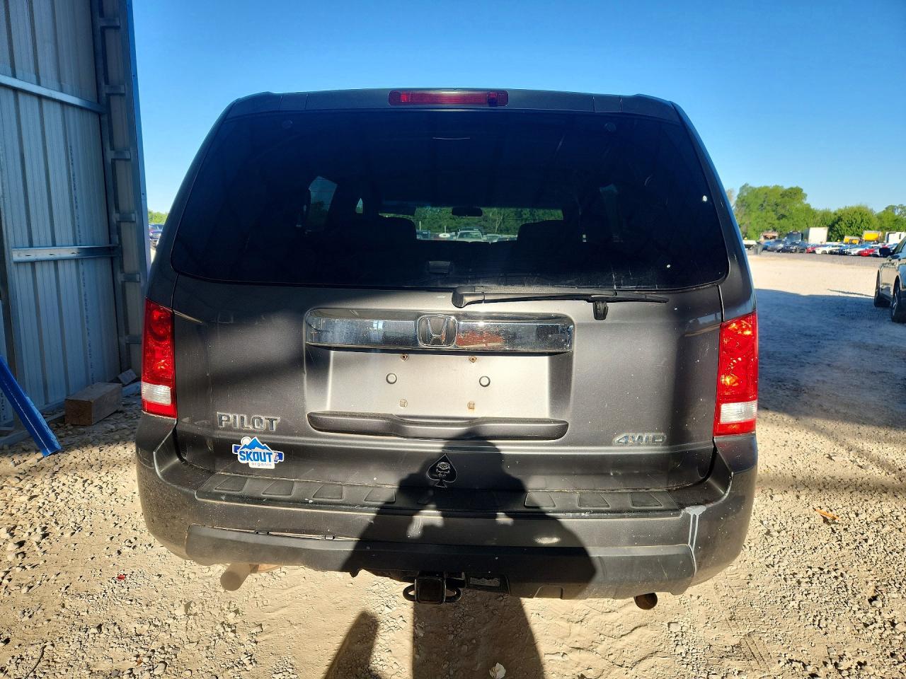 2011 Honda Pilot Lx Charcoal vin: 5FNYF4H27BB003271