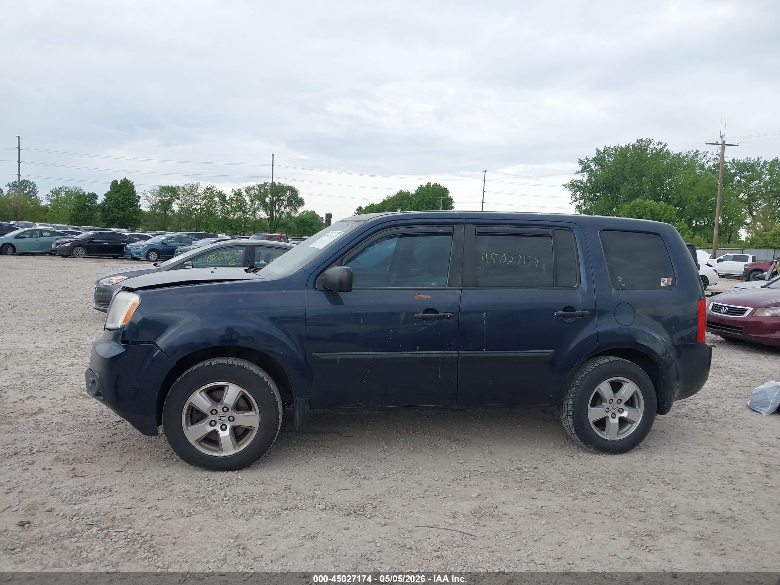 2012 Honda Pilot Lx Blue vin: 5FNYF4H27CB060118