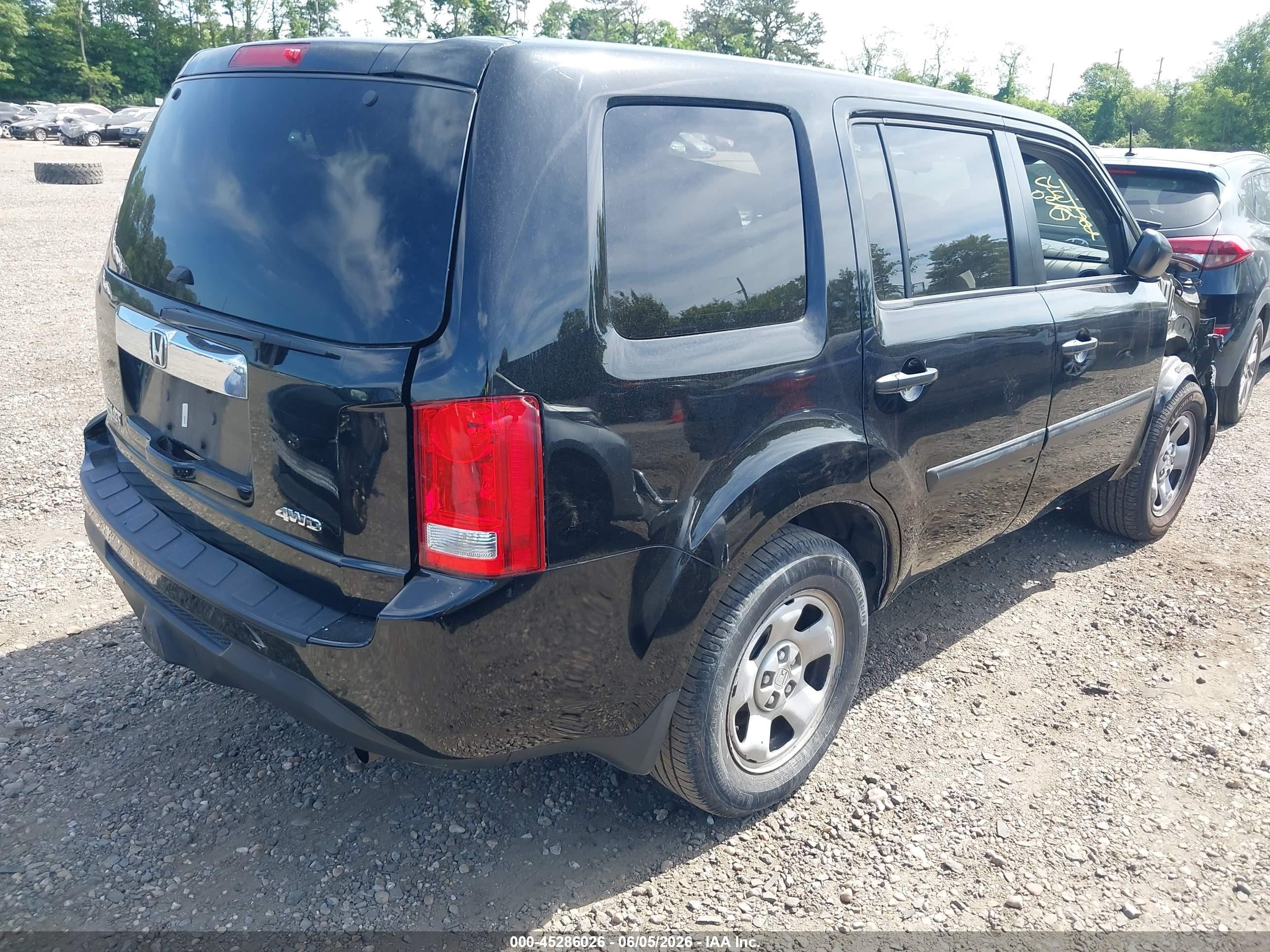 2013 Honda Pilot Lx Black vin: 5FNYF4H27DB023765
