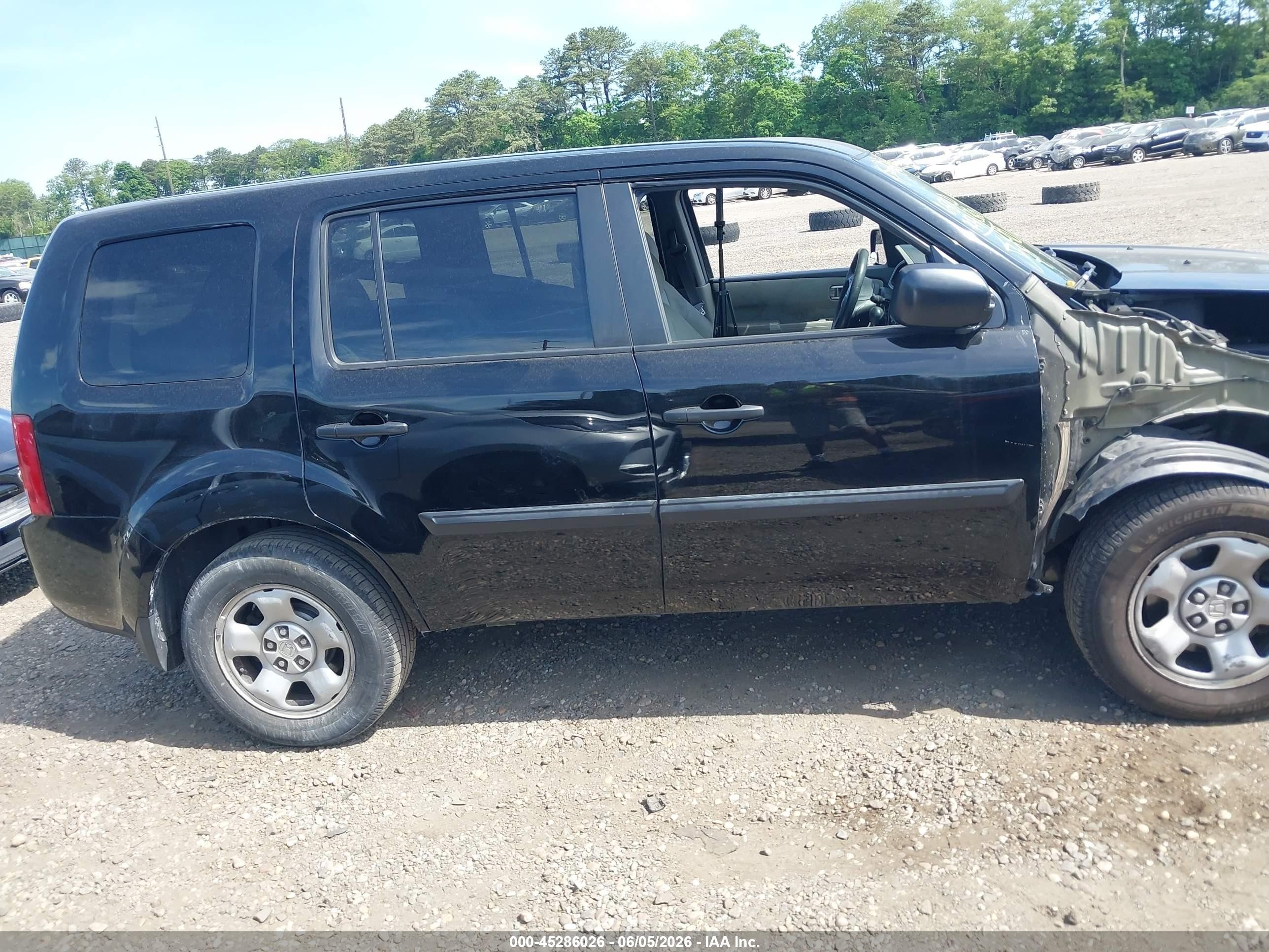 2013 Honda Pilot Lx Black vin: 5FNYF4H27DB023765
