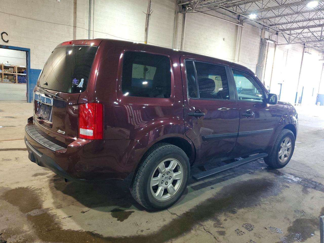 2015 Honda Pilot Lx Burgundy vin: 5FNYF4H27FB003390