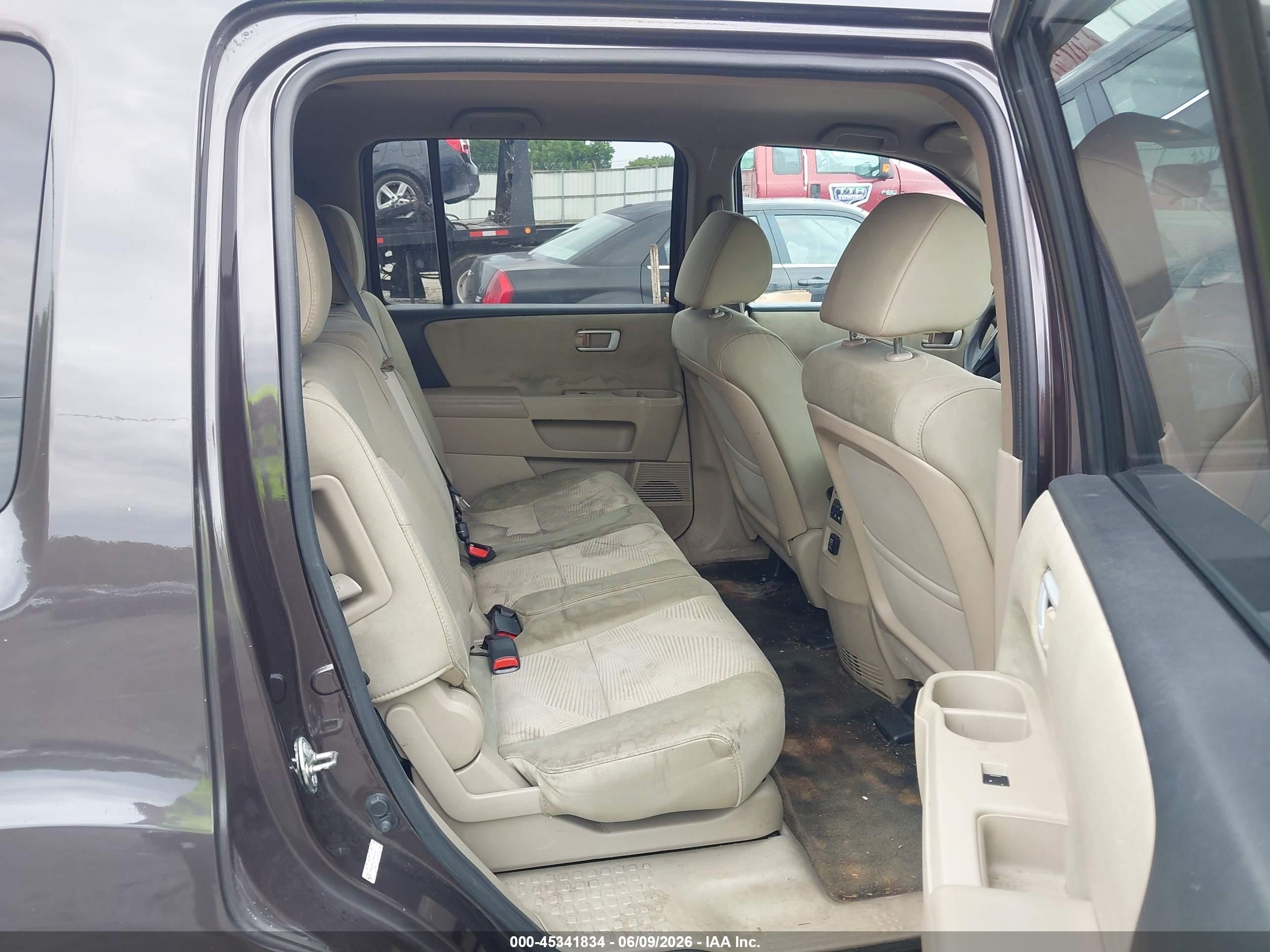 2015 Honda Pilot Lx Gray vin: 5FNYF4H27FB018018