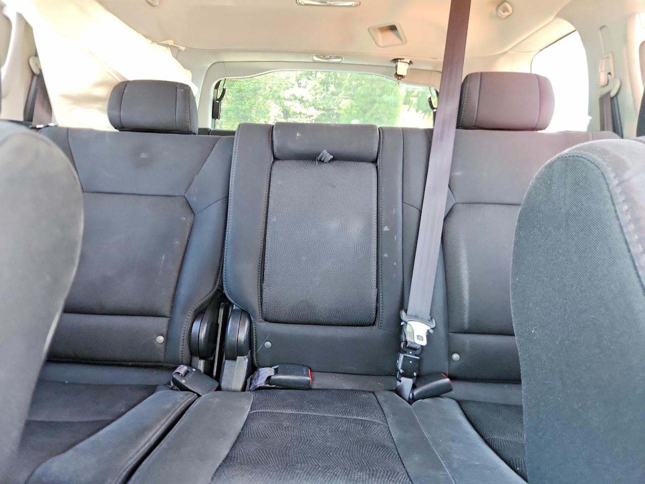 2010 Honda Pilot Lx Gray vin: 5FNYF4H28AB004508