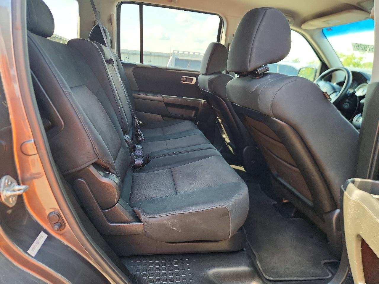 2010 Honda Pilot Lx Gray vin: 5FNYF4H28AB004508