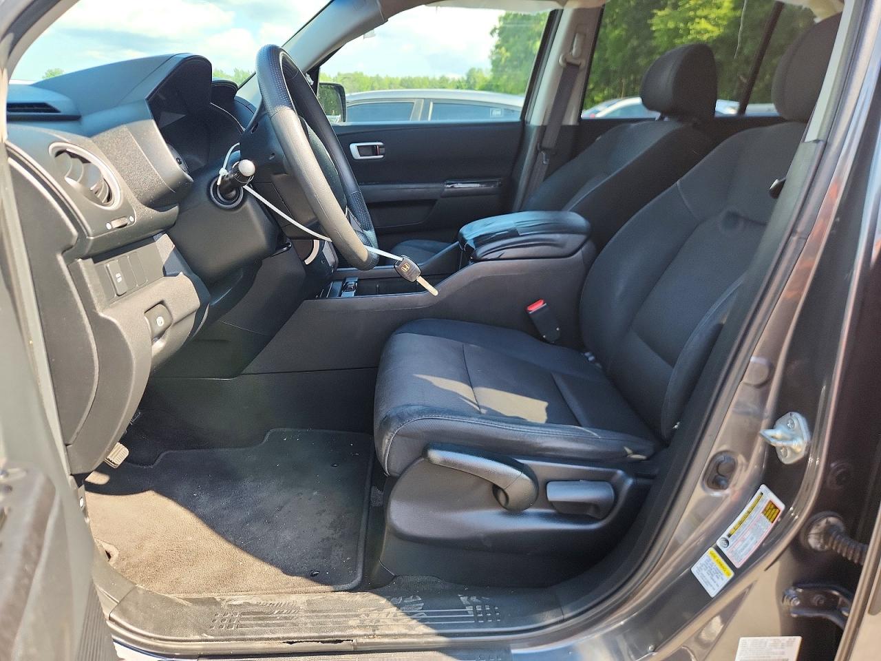 2010 Honda Pilot Lx Gray vin: 5FNYF4H28AB004508