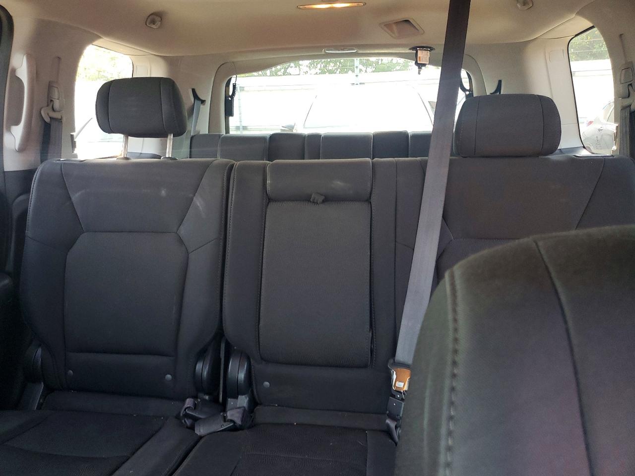 2010 Honda Pilot Lx Maroon vin: 5FNYF4H28AB008039