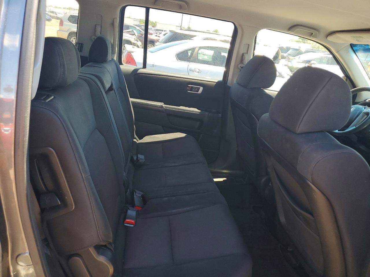 2010 Honda Pilot Lx Gray vin: 5FNYF4H28AB019557