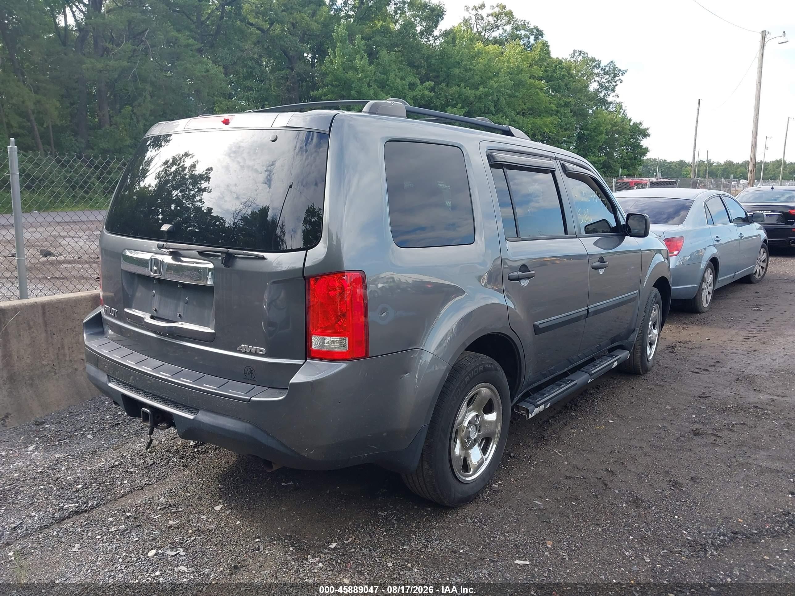 2012 Honda Pilot Lx Gray vin: 5FNYF4H28CB005094
