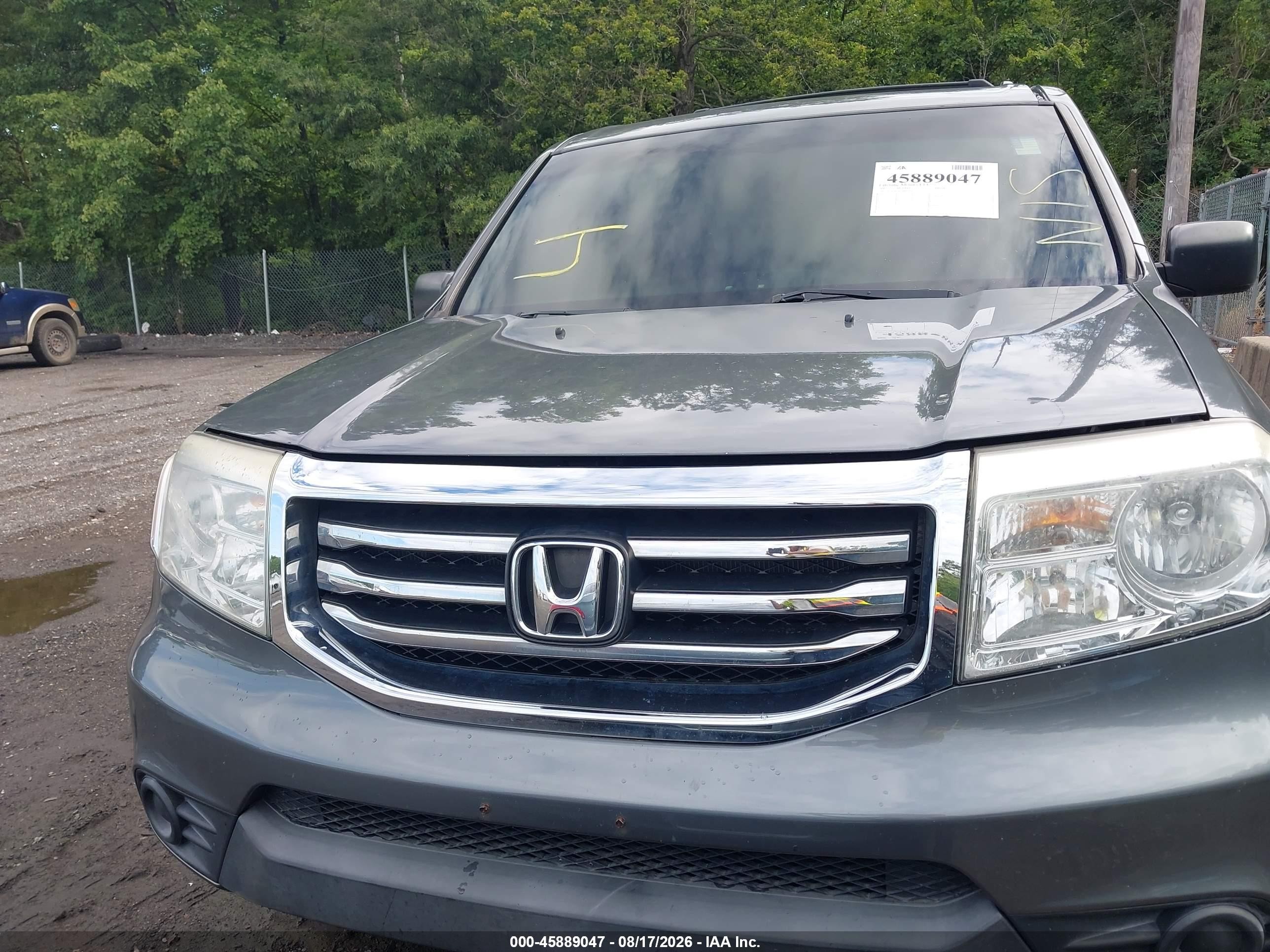 2012 Honda Pilot Lx Gray vin: 5FNYF4H28CB005094