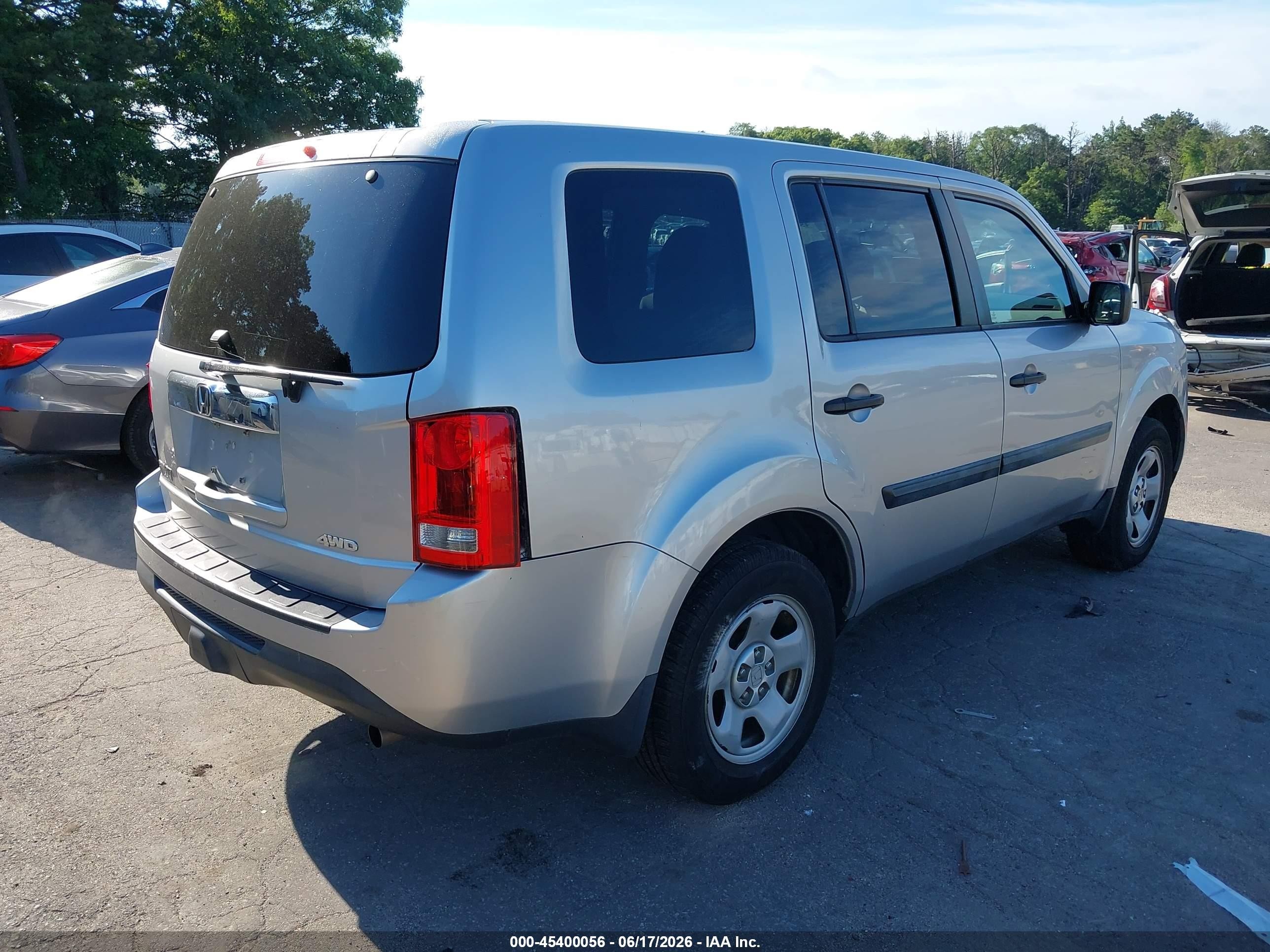 2014 Honda Pilot Lx Серебряный vin: 5FNYF4H28EB043458