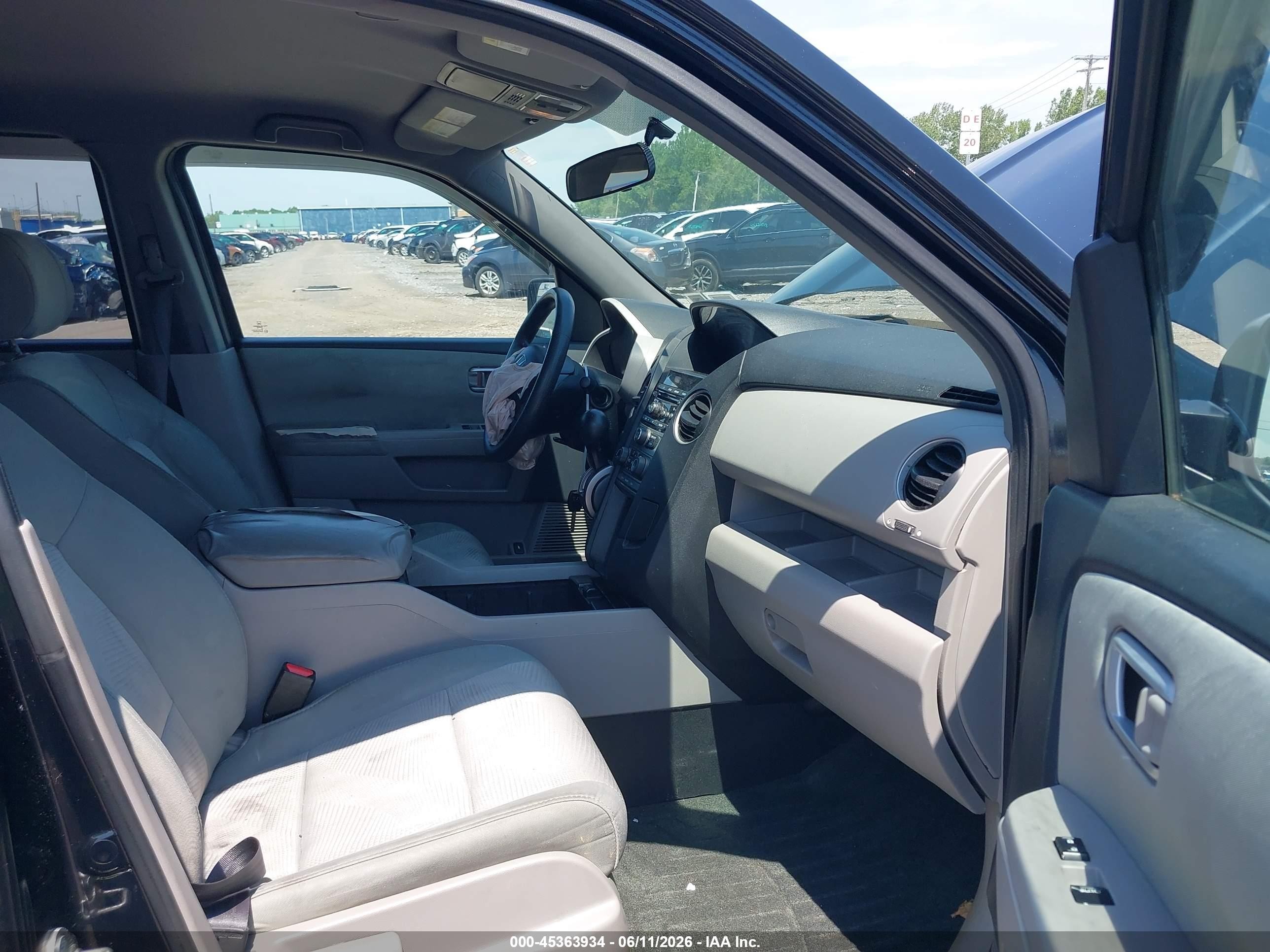 2014 Honda Pilot Lx Black vin: 5FNYF4H28EB054668