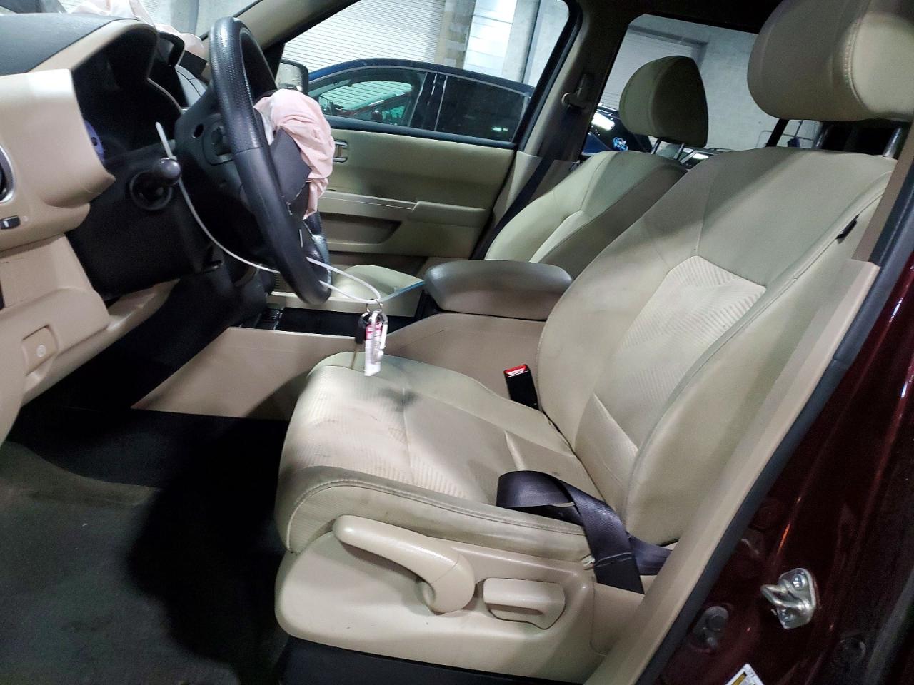 2015 Honda Pilot Lx Maroon vin: 5FNYF4H28FB020876