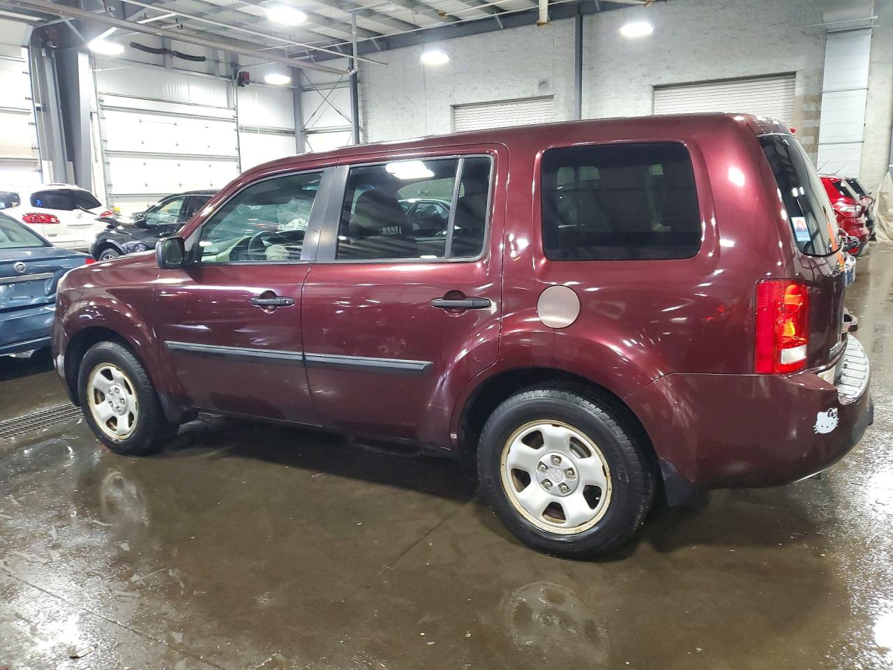 2015 Honda Pilot Lx Maroon vin: 5FNYF4H28FB020876