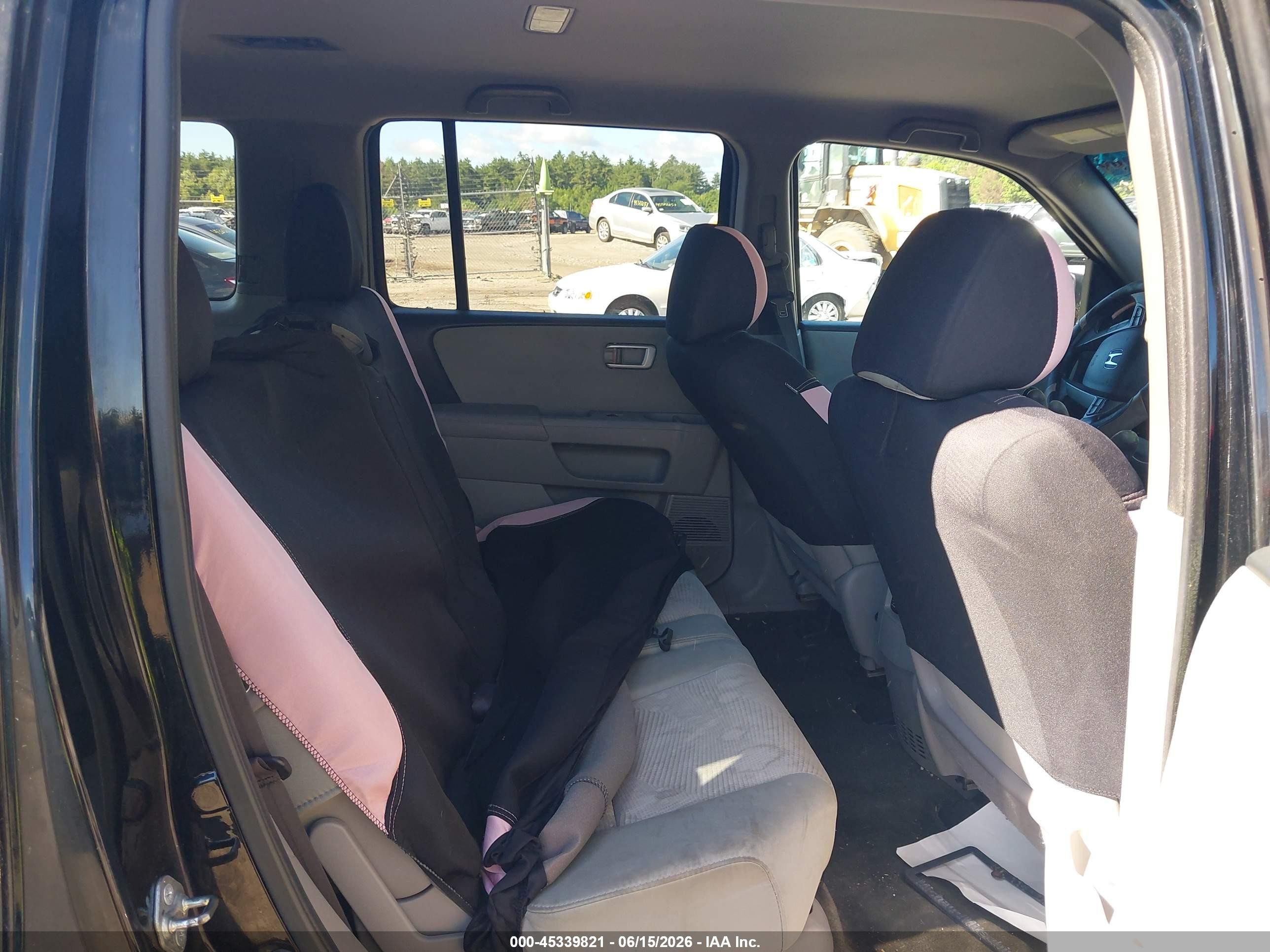 2015 Honda Pilot Lx Black vin: 5FNYF4H28FB044482