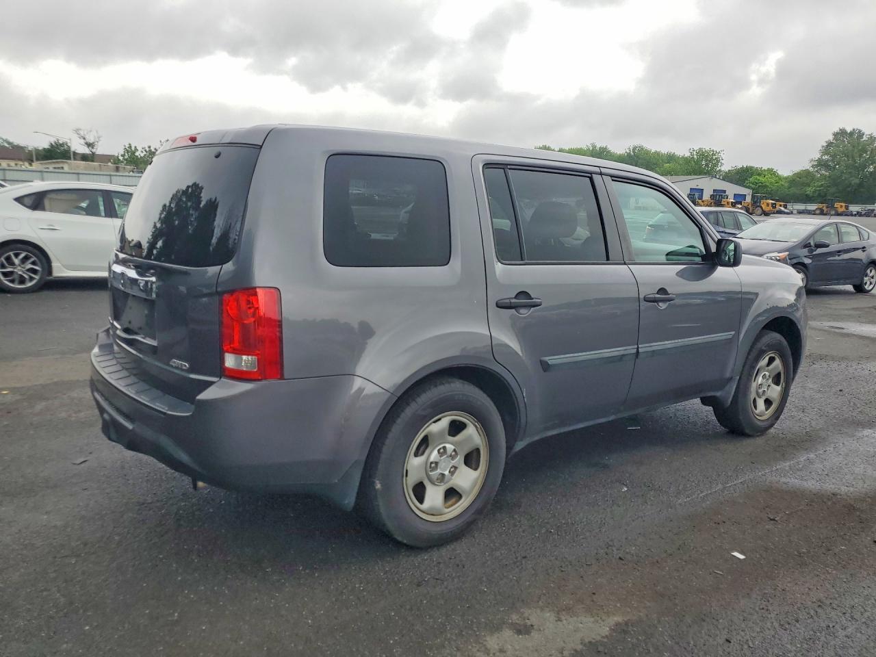 2015 Honda Pilot Lx Gray vin: 5FNYF4H28FB076025