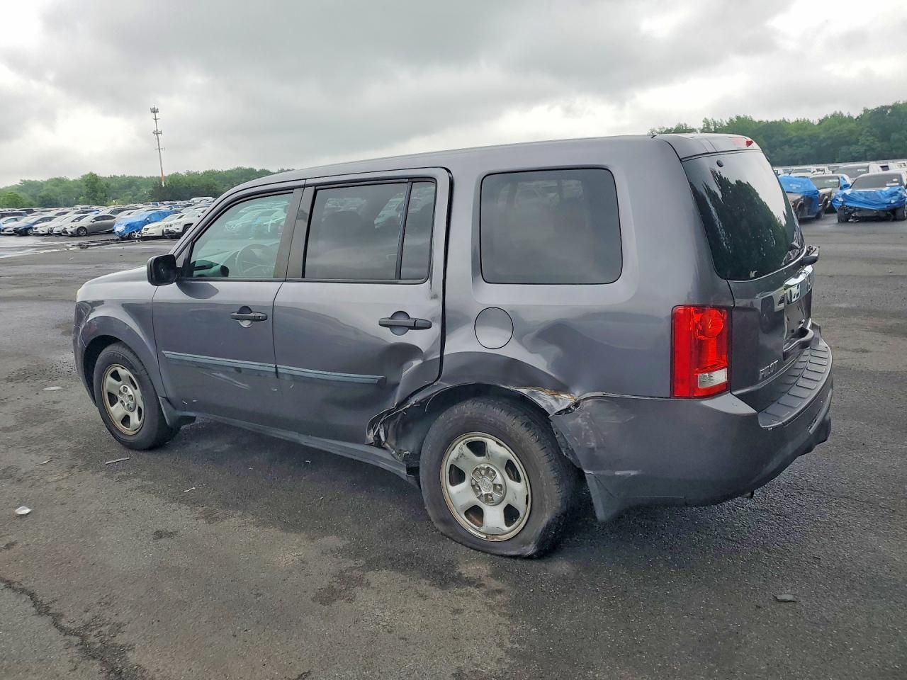 2015 Honda Pilot Lx Gray vin: 5FNYF4H28FB076025