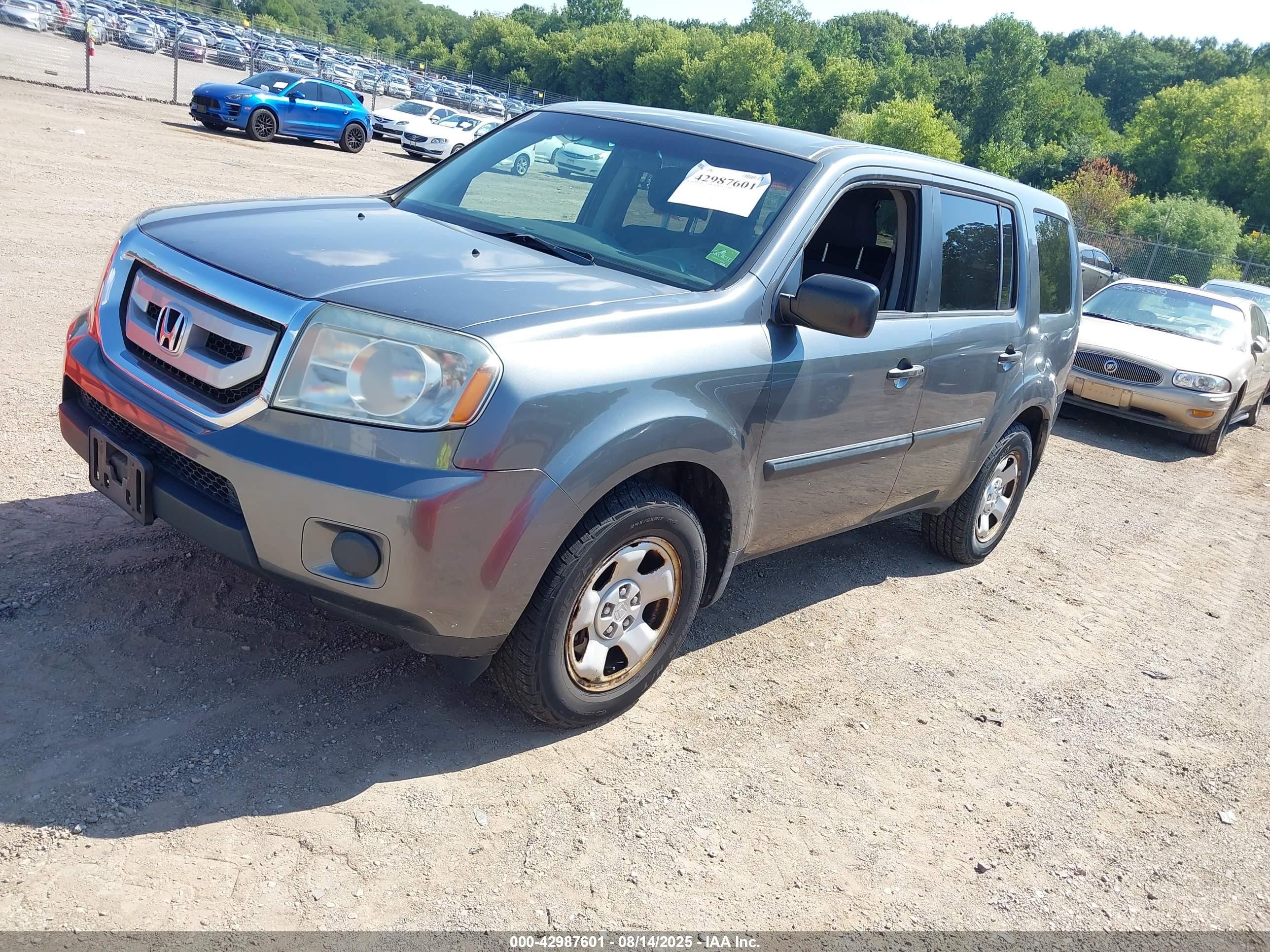 2010 Honda Pilot Lx Gray vin: 5FNYF4H29AB023861