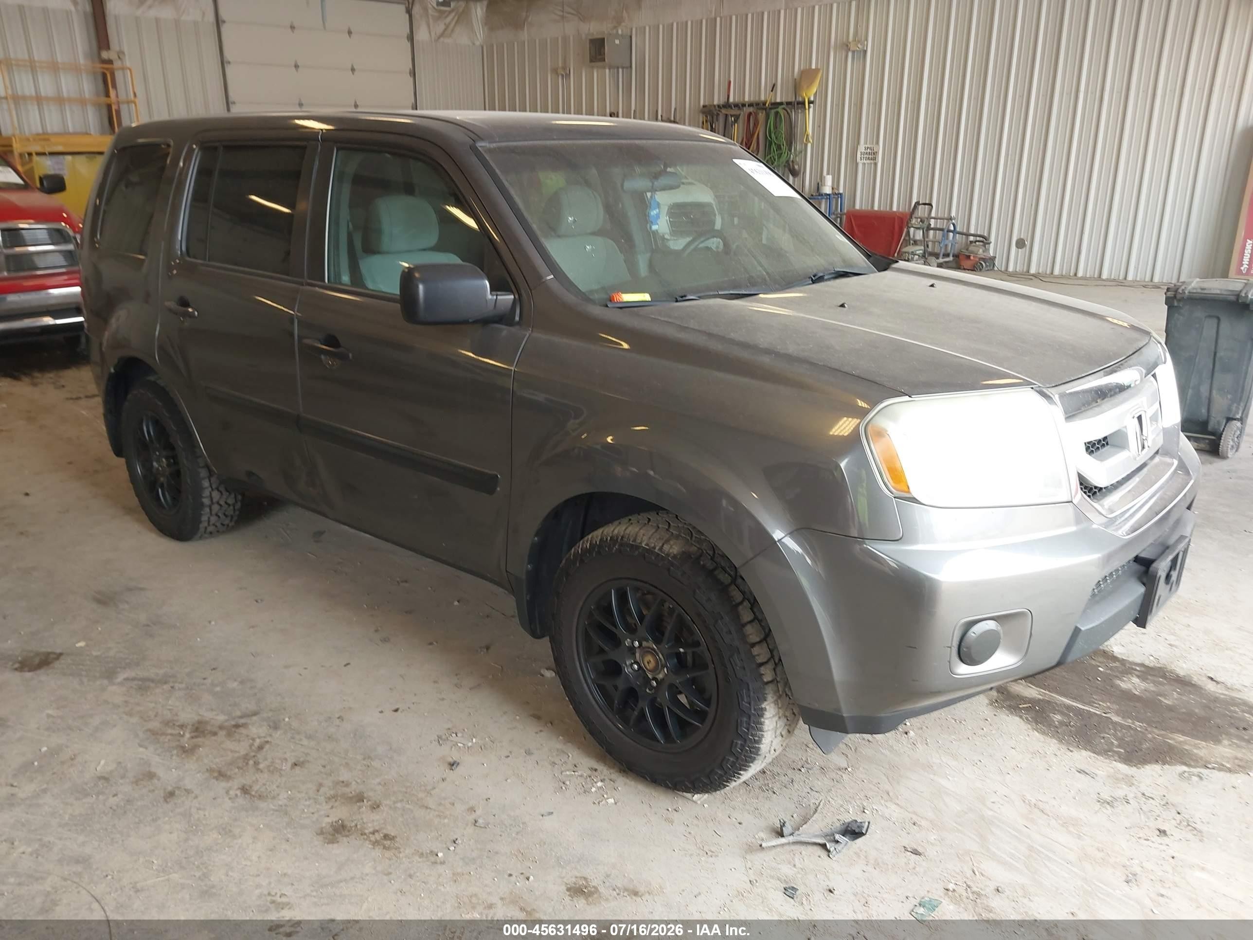 2011 Honda Pilot Lx Gray vin: 5FNYF4H29BB075380