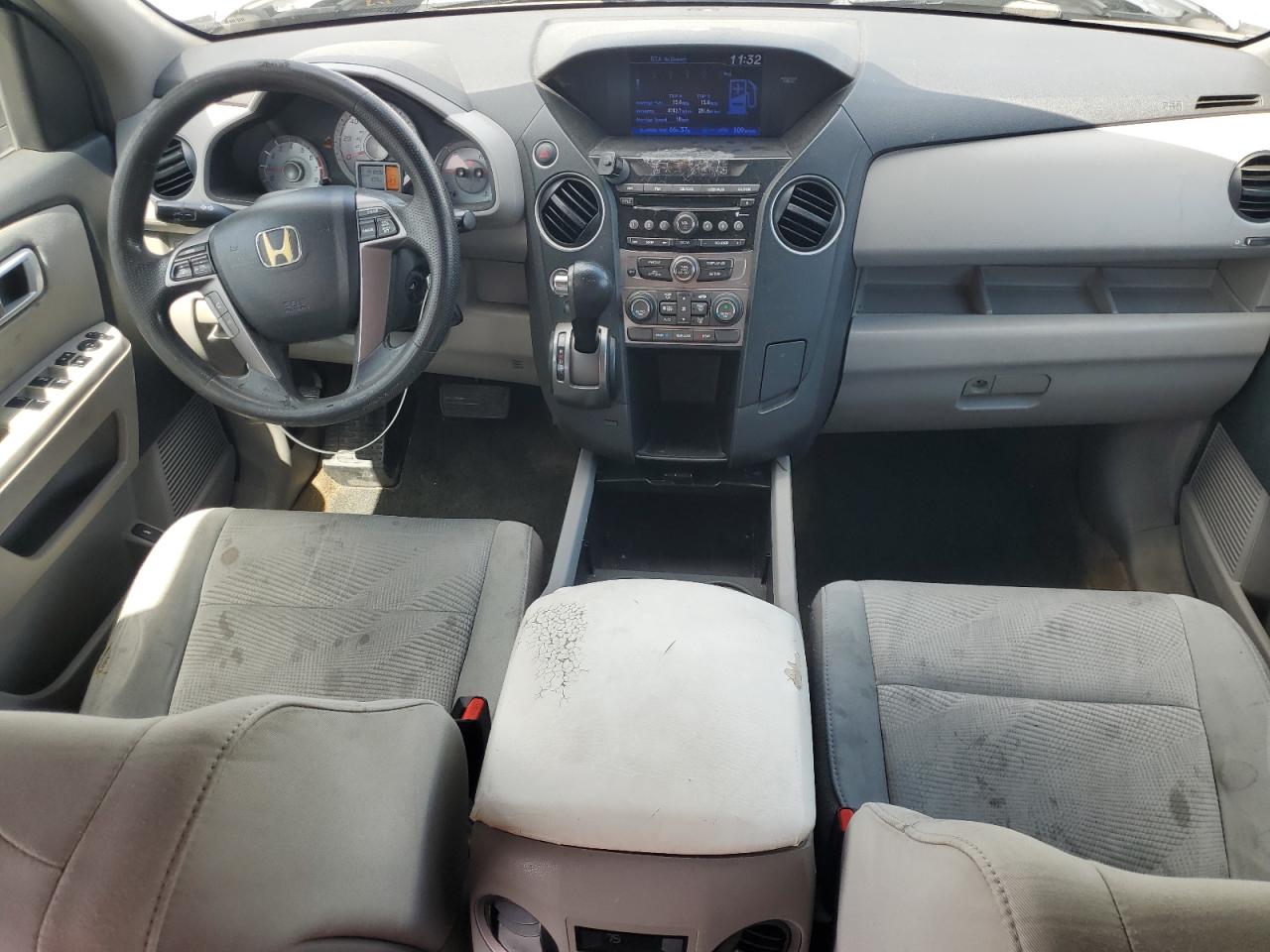 2013 Honda Pilot Lx Silver vin: 5FNYF4H29DB030815