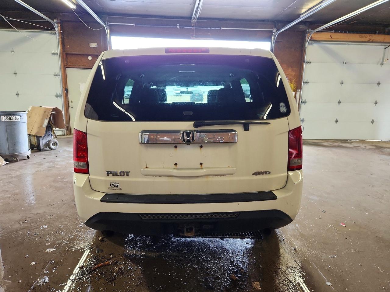 2013 Honda Pilot Lx White vin: 5FNYF4H29DB055679