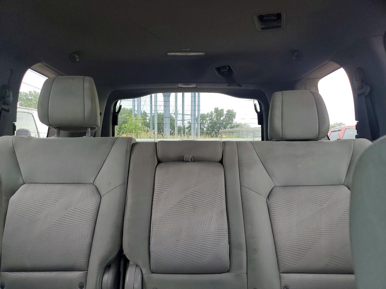 2014 Honda Pilot Lx Gray vin: 5FNYF4H29EB014213