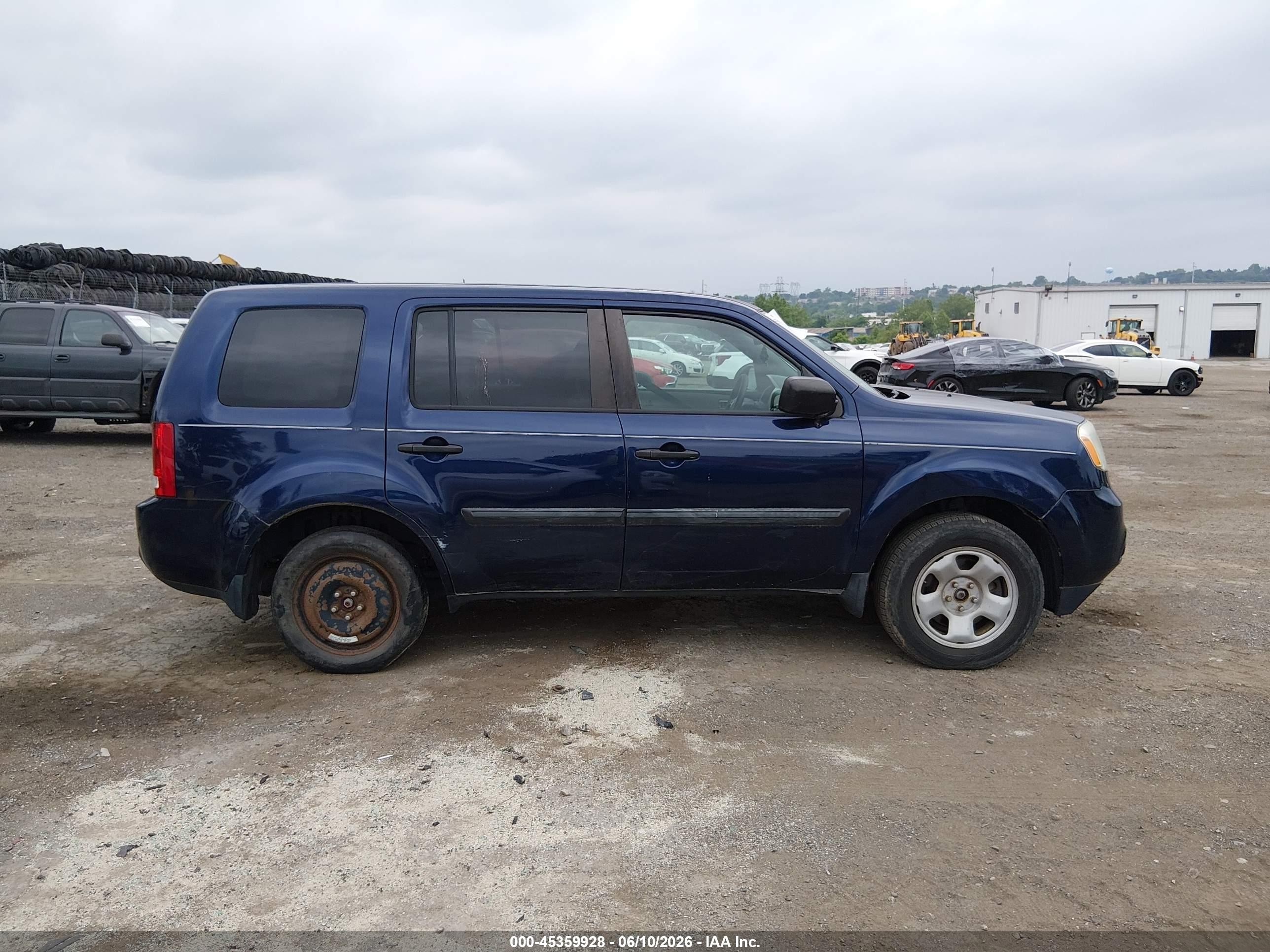 2014 Honda Pilot Lx Blue vin: 5FNYF4H29EB027091