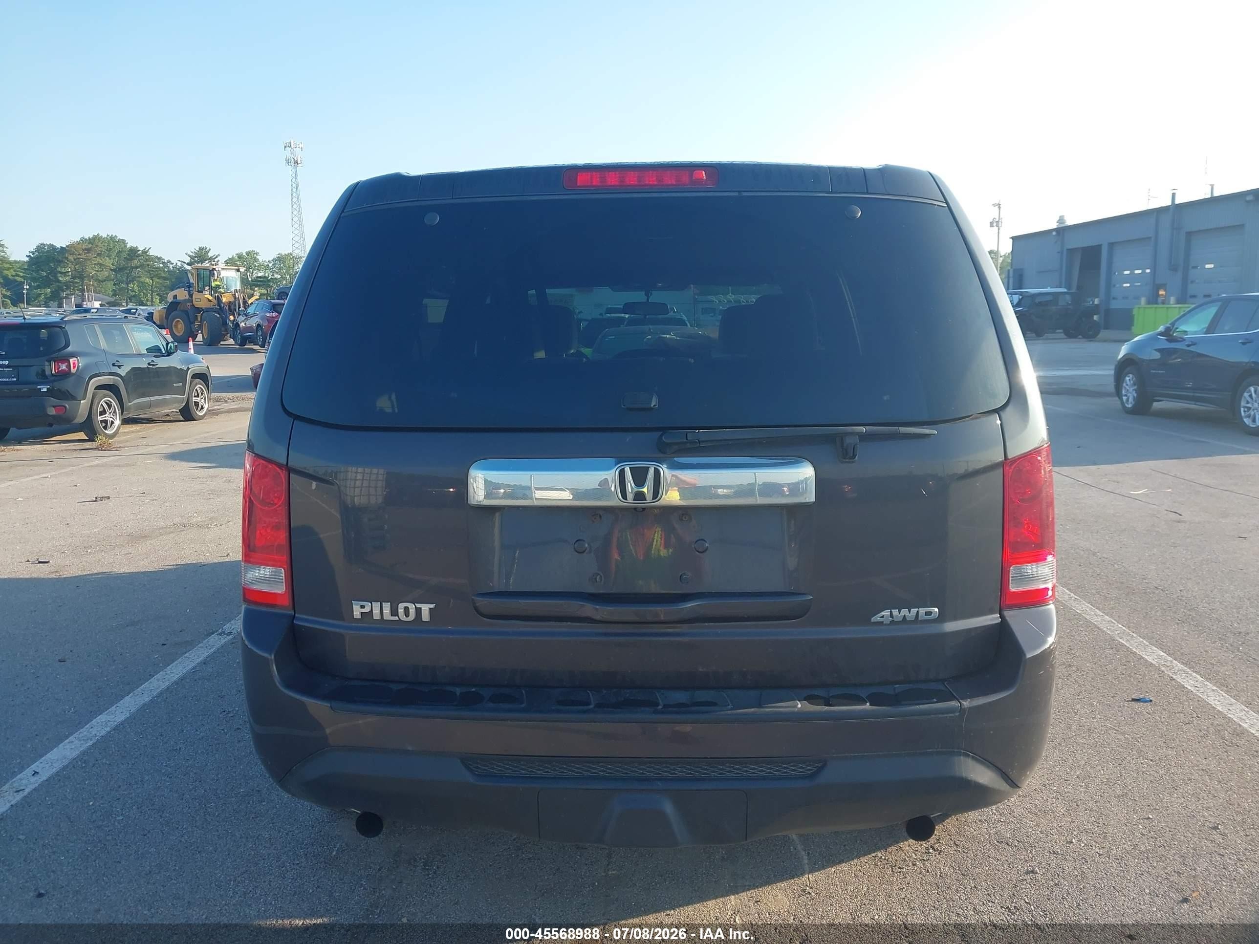 2015 Honda Pilot Lx Серый vin: 5FNYF4H29FB008235