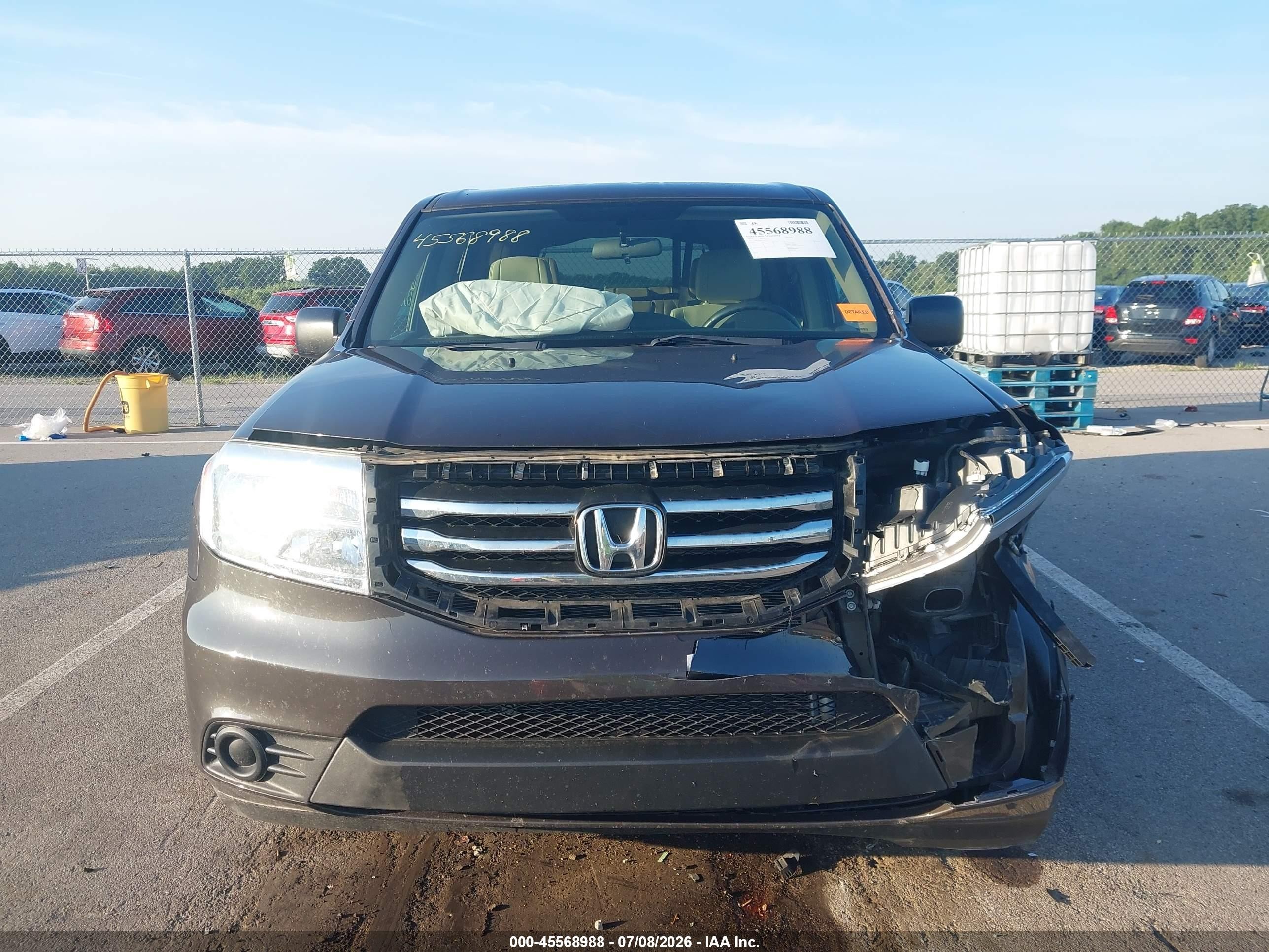 2015 Honda Pilot Lx Серый vin: 5FNYF4H29FB008235