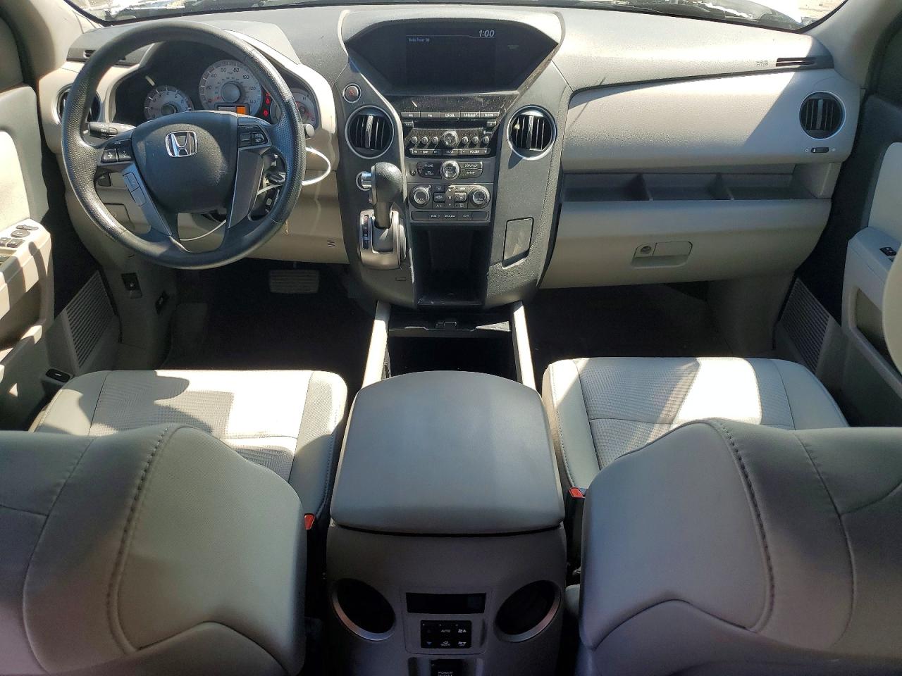 2015 Honda Pilot Lx White vin: 5FNYF4H29FB050226