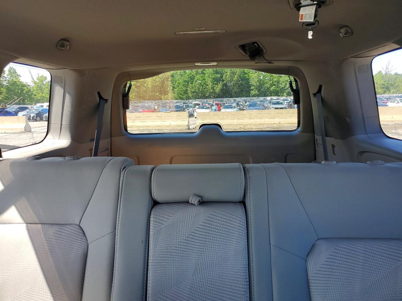 2015 Honda Pilot Lx White vin: 5FNYF4H29FB050226