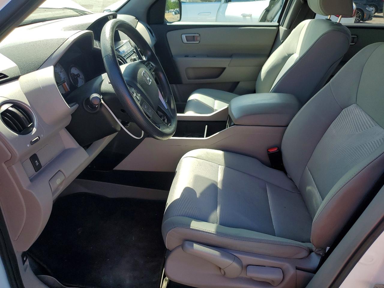 2015 Honda Pilot Lx White vin: 5FNYF4H29FB050226