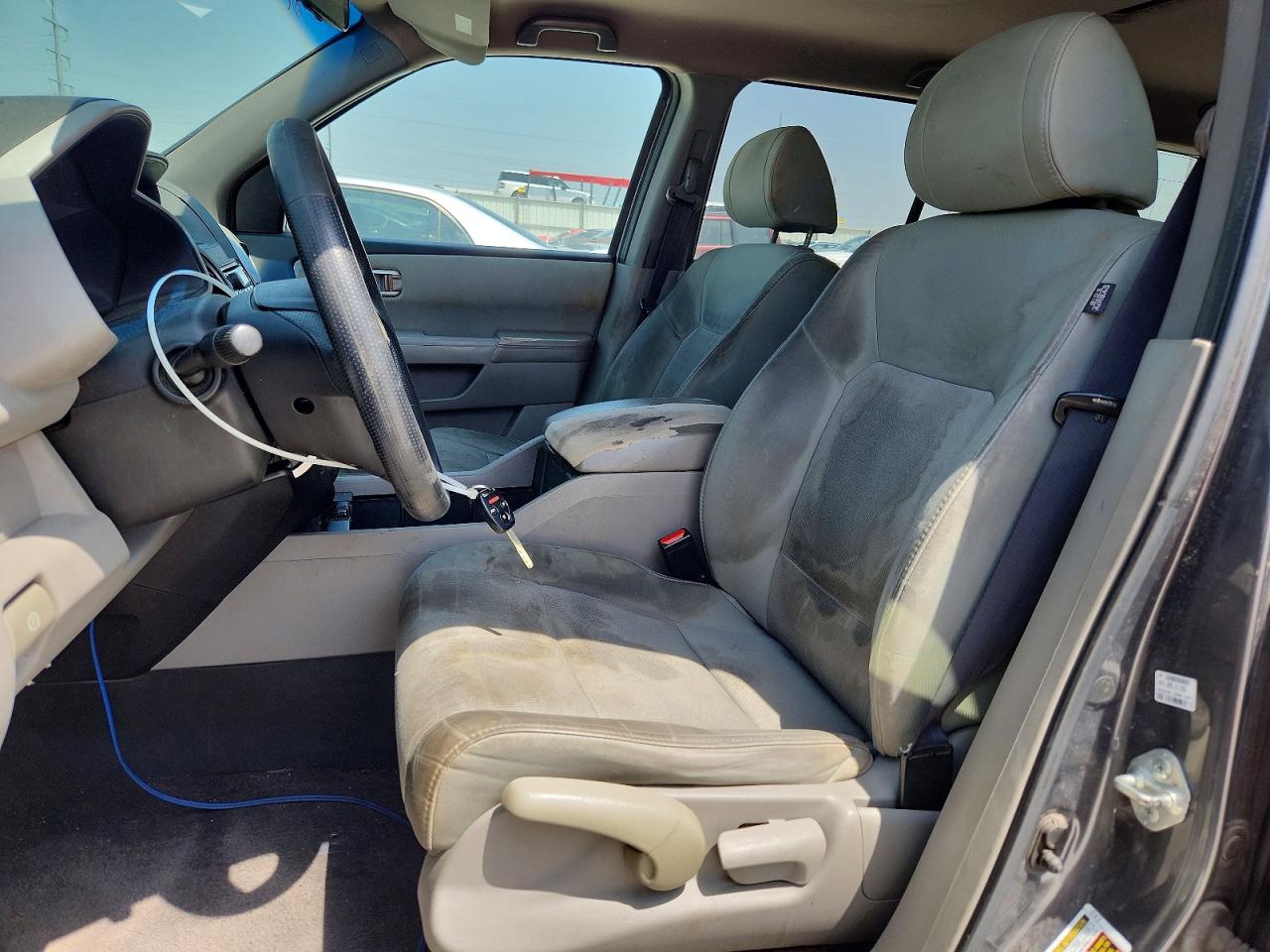 2011 Honda Pilot Lx Gray vin: 5FNYF4H2XBB078501