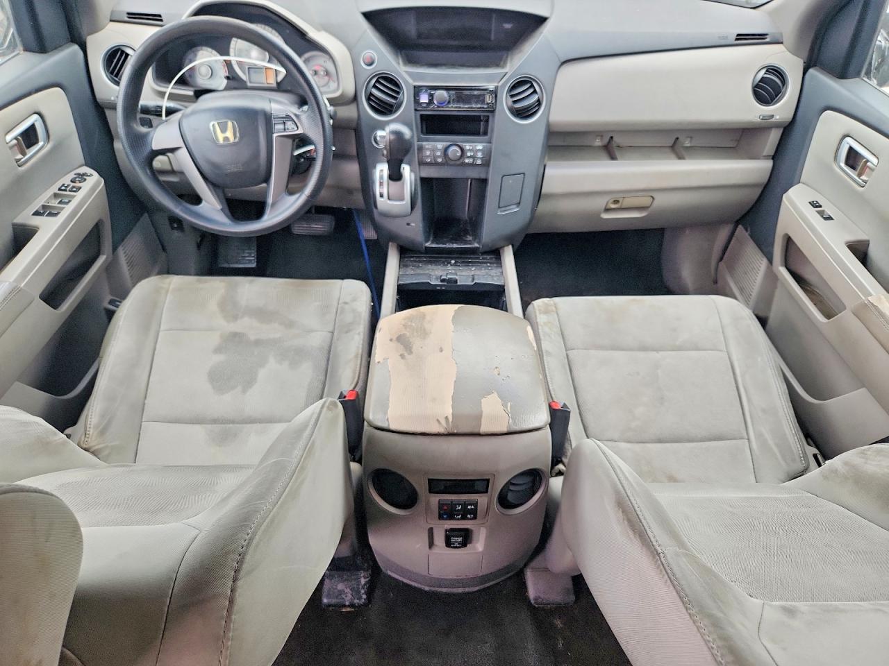 2011 Honda Pilot Lx Gray vin: 5FNYF4H2XBB078501