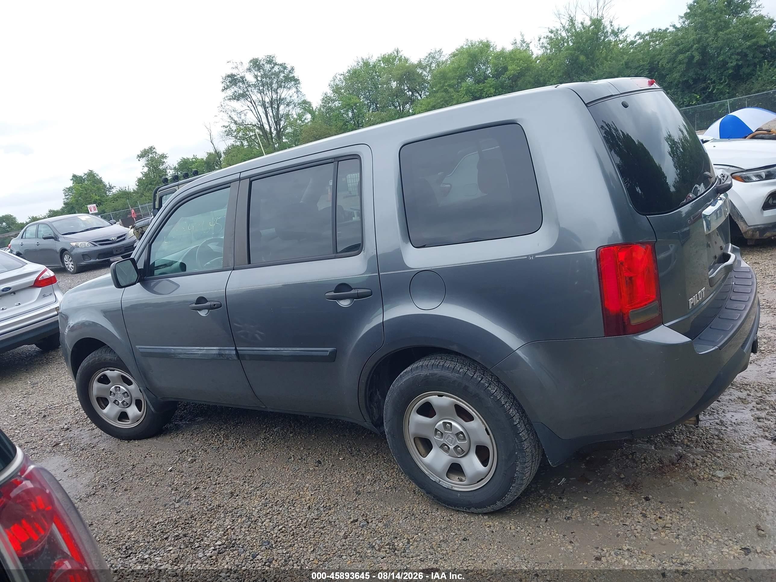 2013 Honda Pilot Lx Black vin: 5FNYF4H2XDB057831