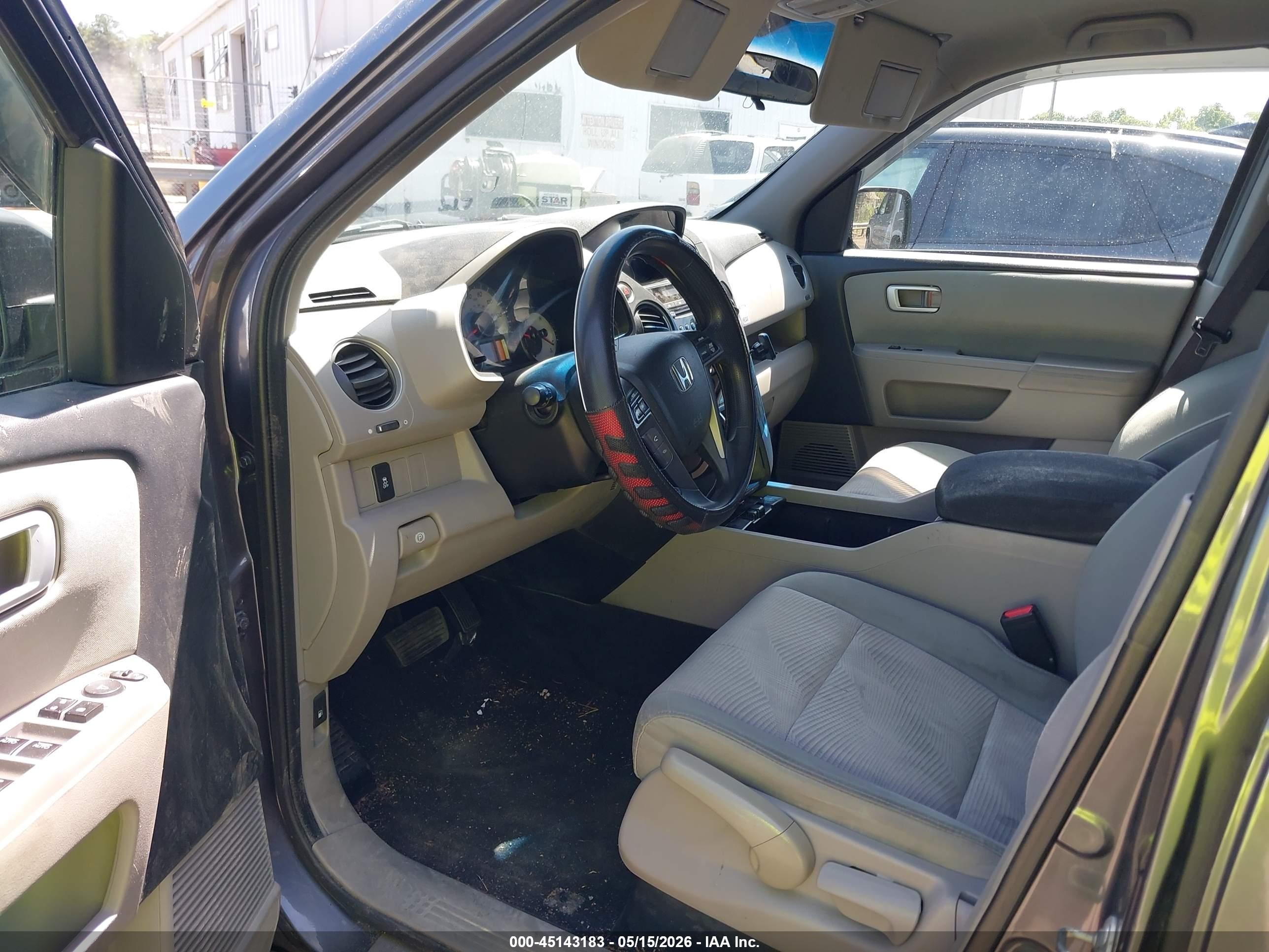 2015 Honda Pilot Lx Gray vin: 5FNYF4H2XFB026680