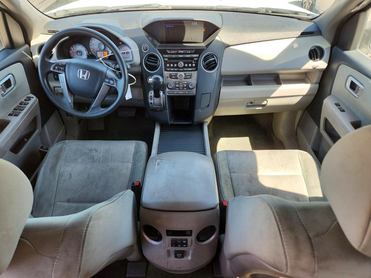 2015 Honda Pilot Lx White vin: 5FNYF4H2XFB062174