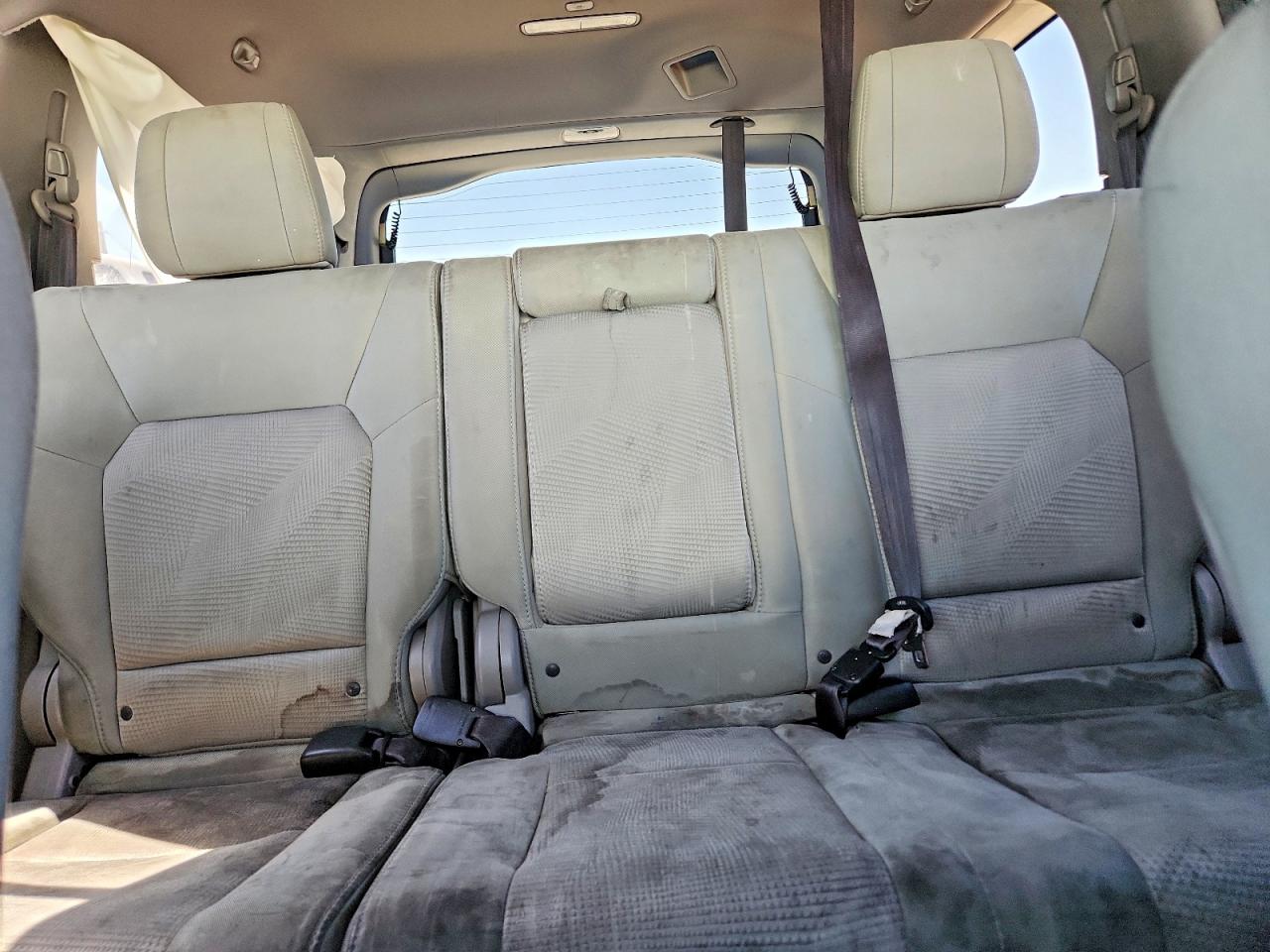 2015 Honda Pilot Lx White vin: 5FNYF4H2XFB062174