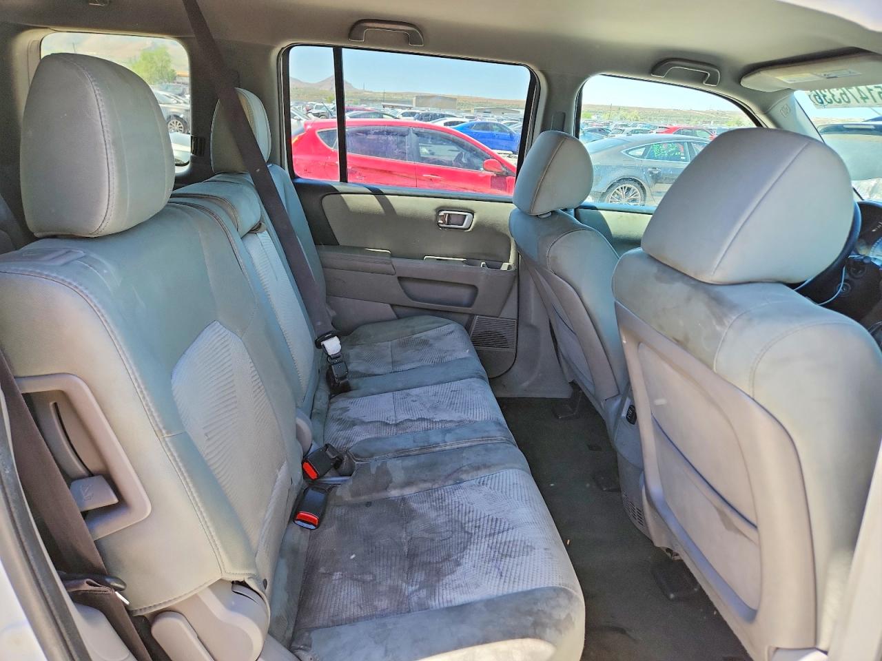 2015 Honda Pilot Lx White vin: 5FNYF4H2XFB062174