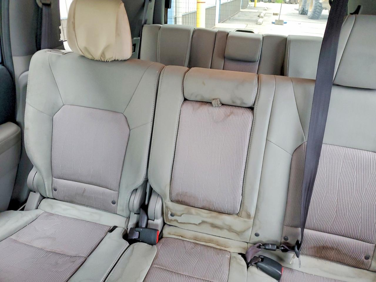 2015 Honda Pilot Se Gray vin: 5FNYF4H30FB067859