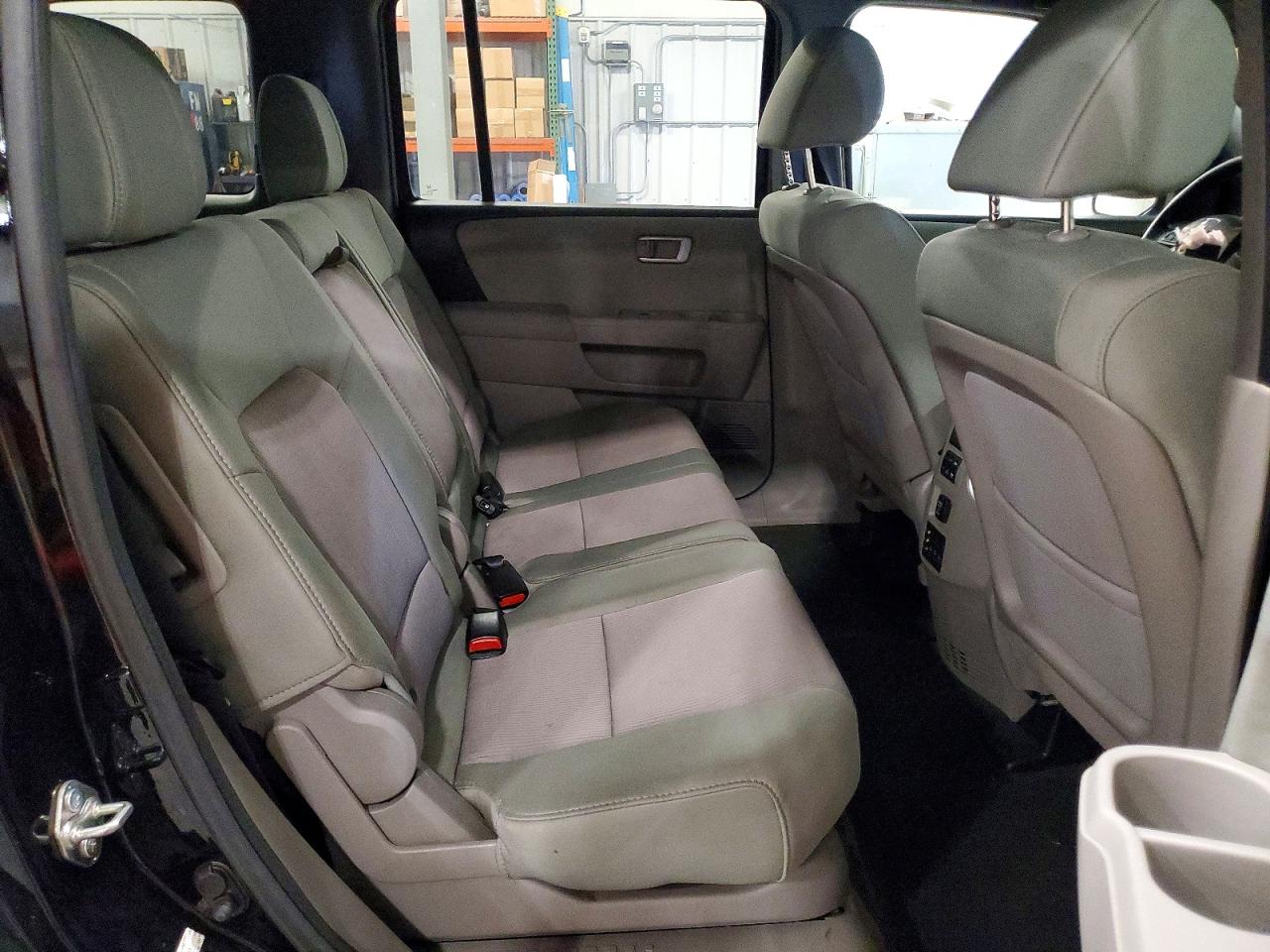 2015 Honda Pilot Se Black vin: 5FNYF4H32FB012913