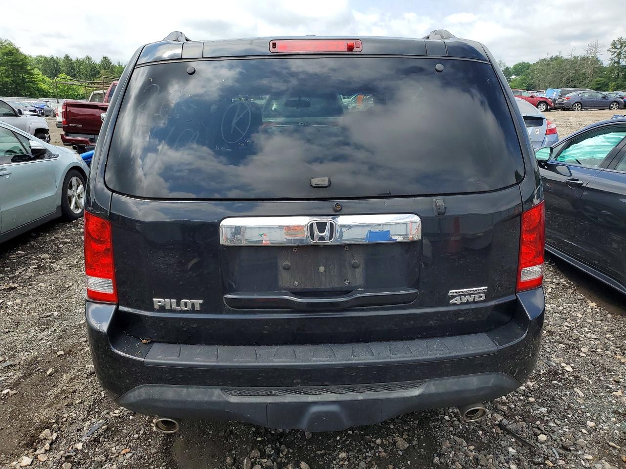 2015 Honda Pilot Se Black vin: 5FNYF4H32FB025192