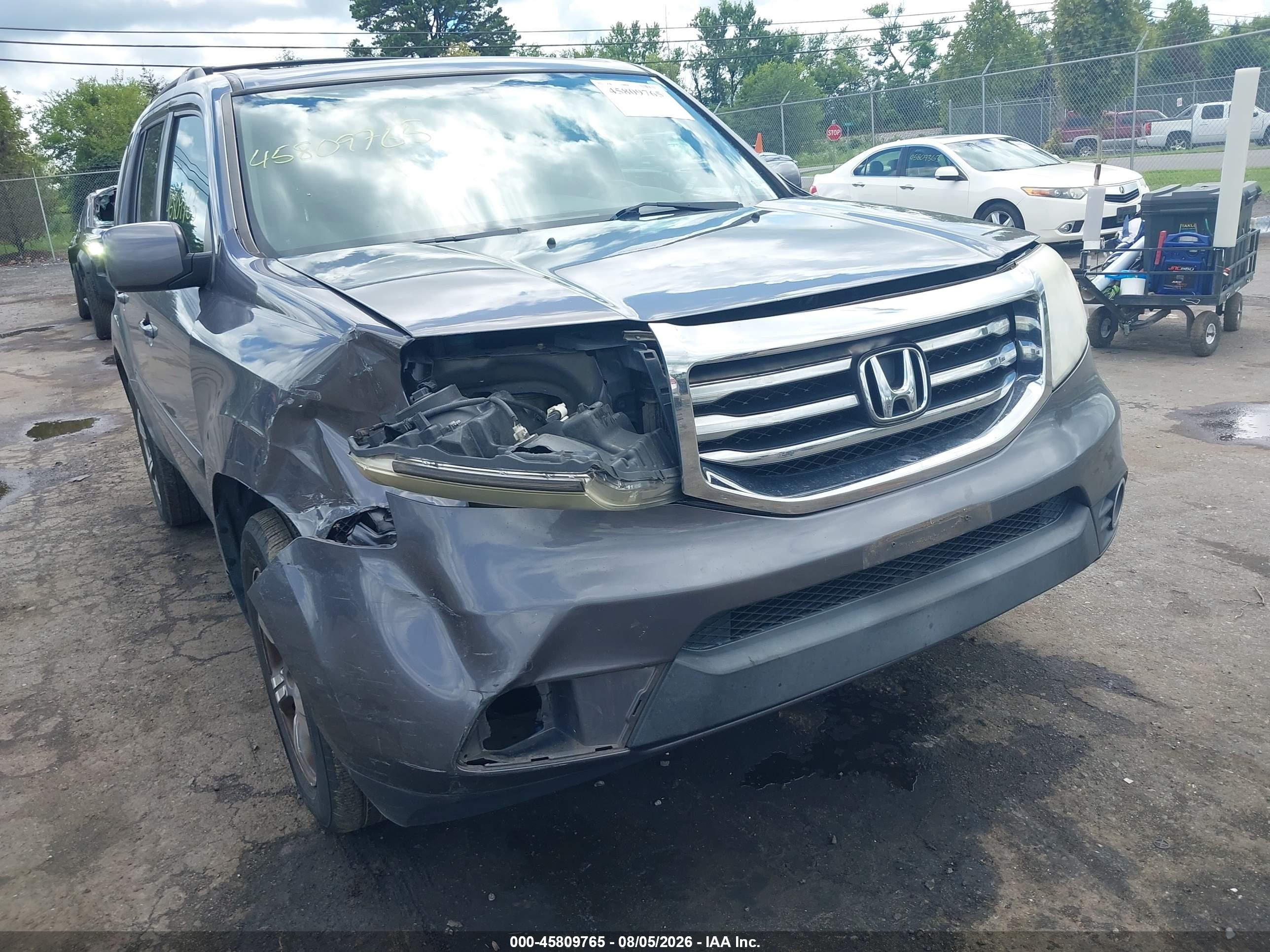 2015 Honda Pilot Se Серый vin: 5FNYF4H33FB017957