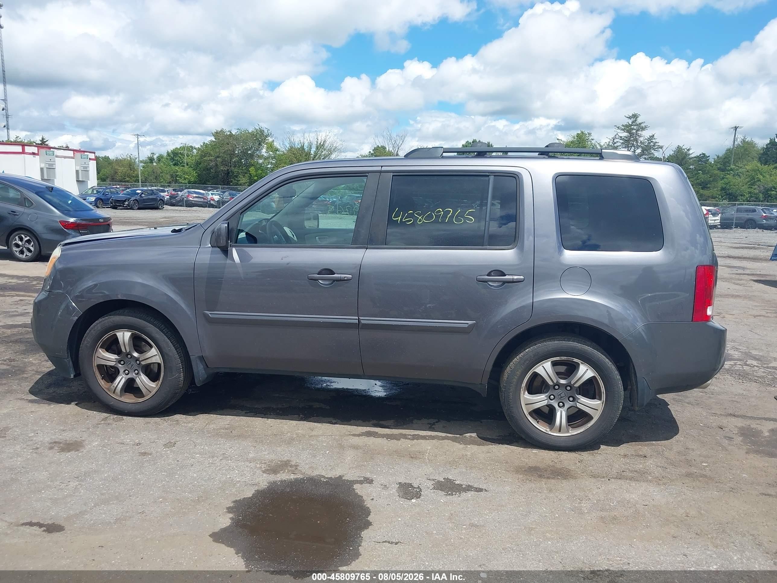 2015 Honda Pilot Se Серый vin: 5FNYF4H33FB017957