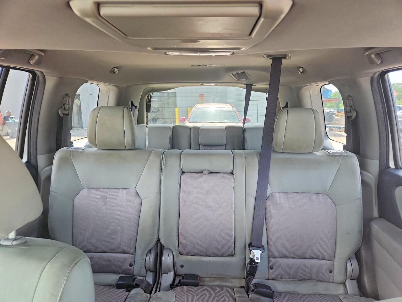 2015 Honda Pilot Se Silver vin: 5FNYF4H33FB067578