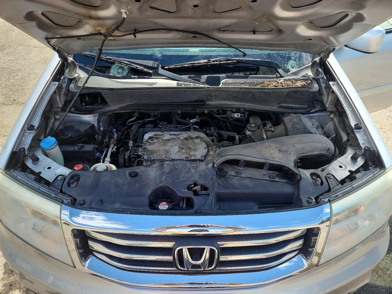 2015 Honda Pilot Se Silver vin: 5FNYF4H33FB067578