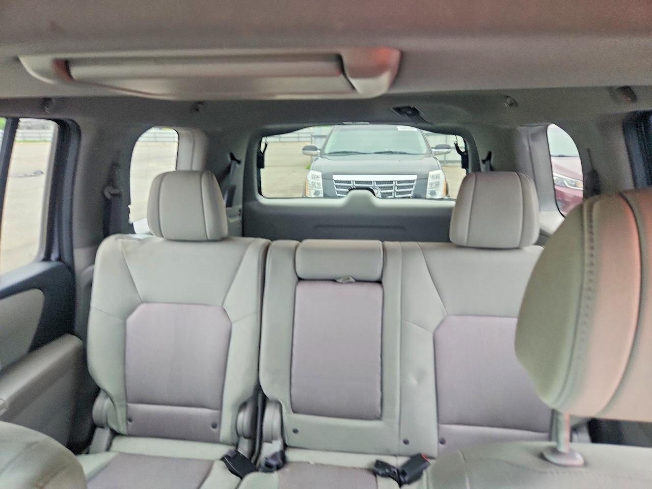 2015 Honda Pilot Se Gray vin: 5FNYF4H36FB058860