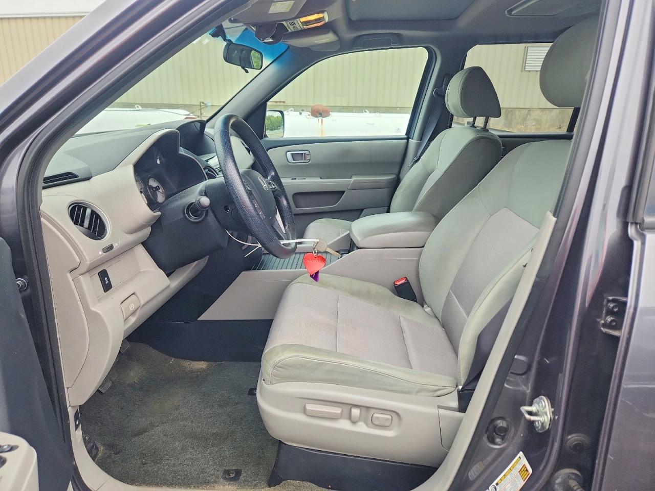 2015 Honda Pilot Se Gray vin: 5FNYF4H36FB058860
