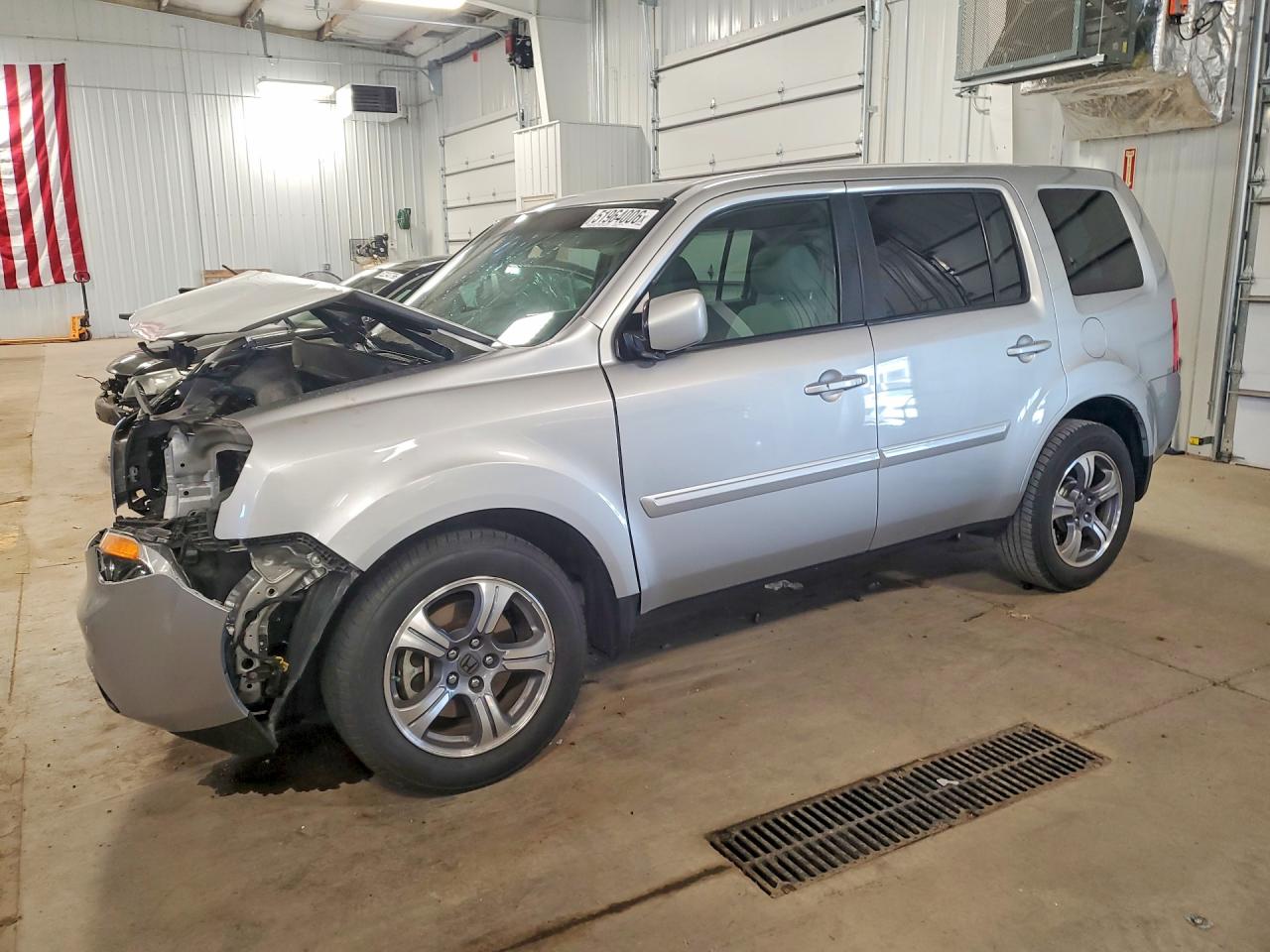2015 Honda Pilot Se Серебряный vin: 5FNYF4H37FB007996